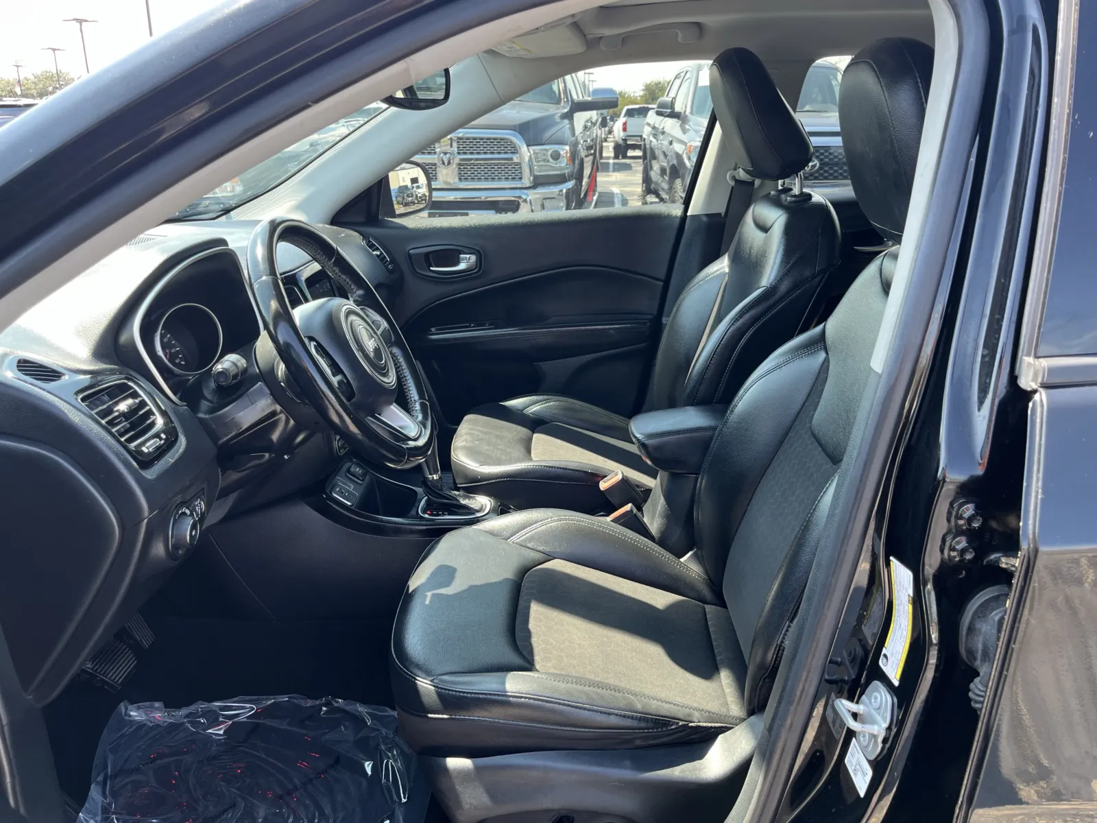 Jeep Compass photo 27