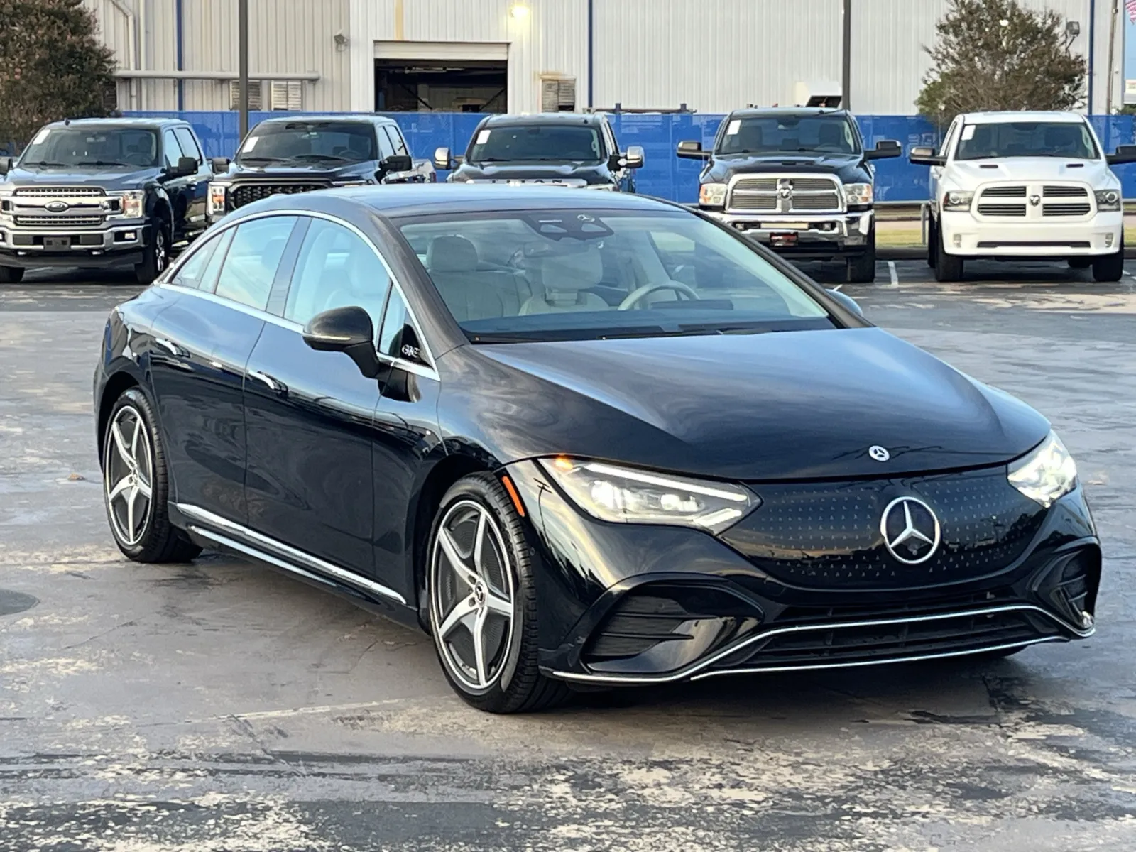 Mercedes-Benz EQE photo 3