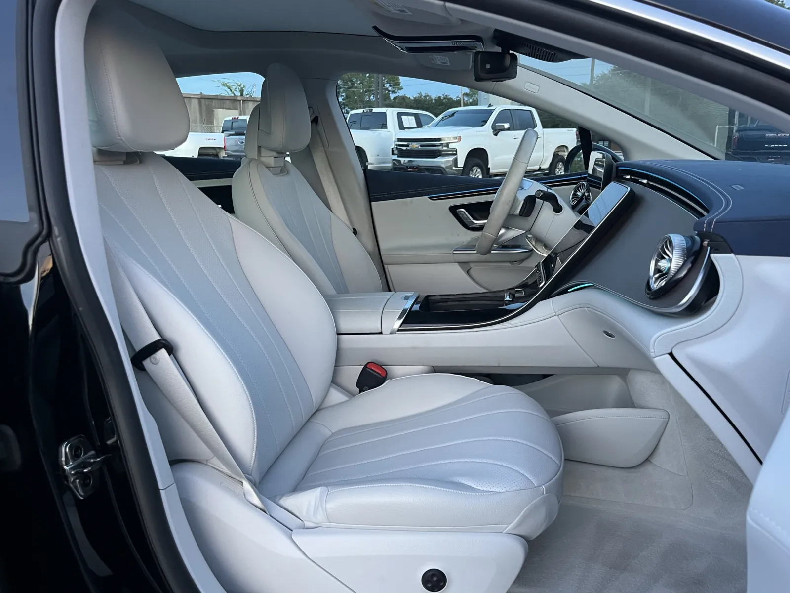 Mercedes-Benz EQE photo 26