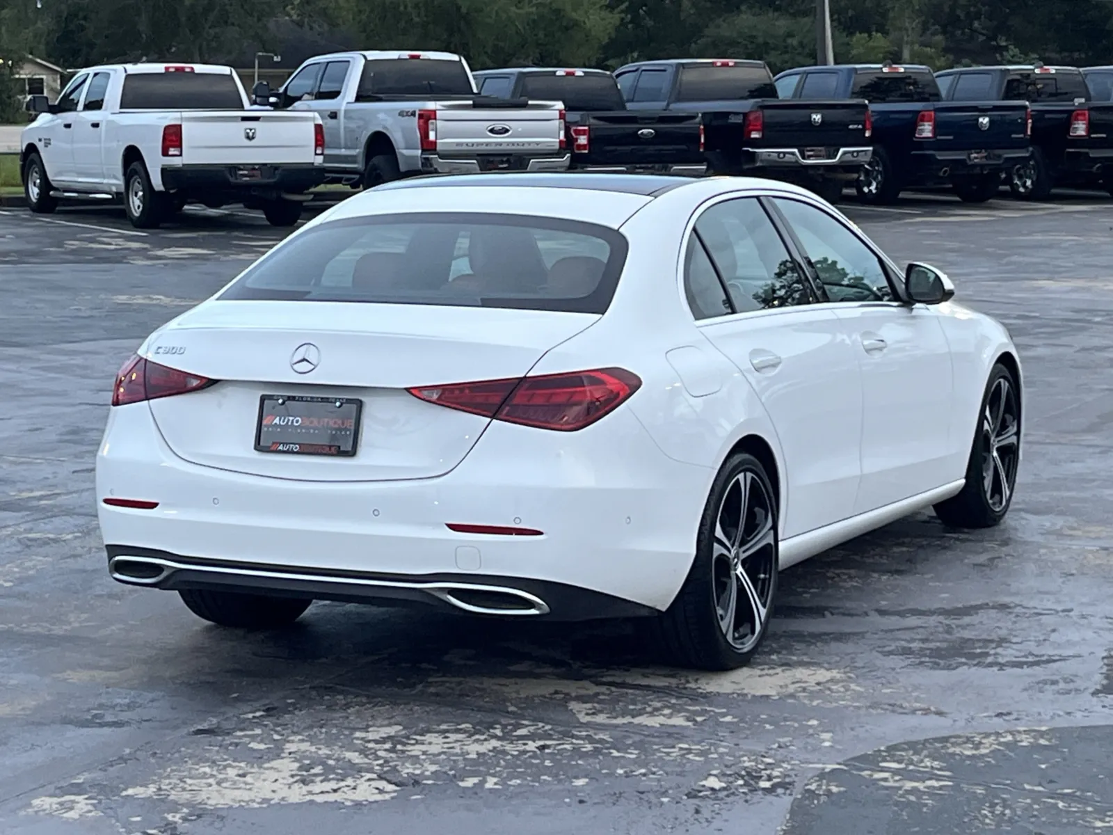 Mercedes-Benz C-Class photo 9