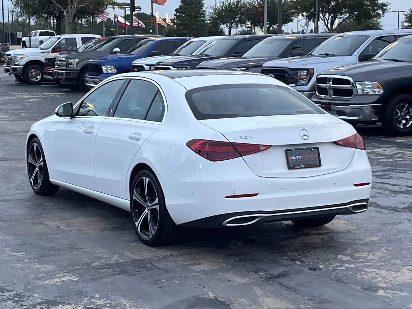 Mercedes-Benz C-Class photo 10
