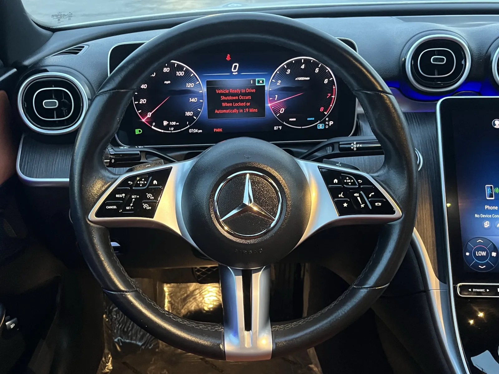 Mercedes-Benz C-Class photo 19