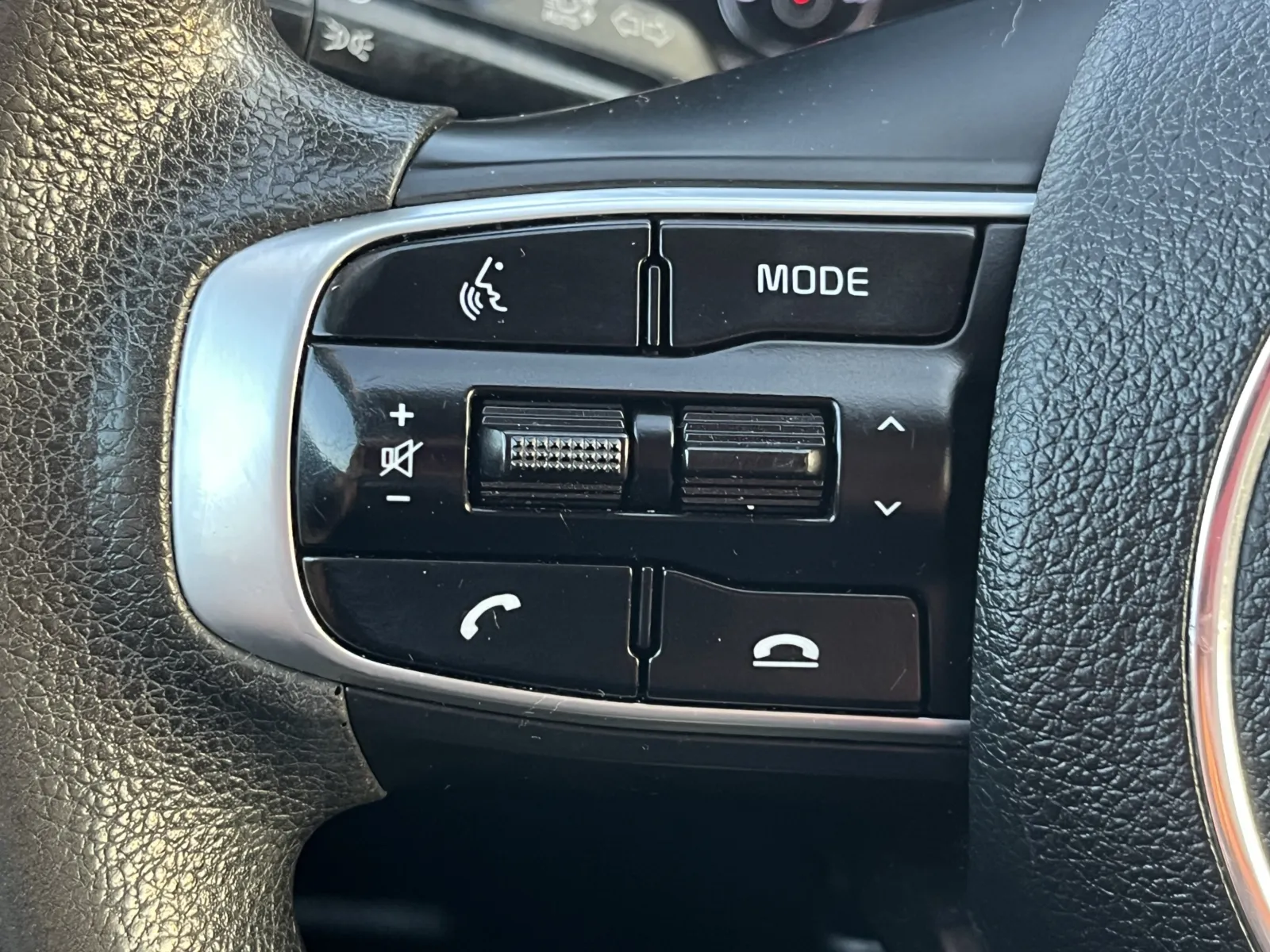 Kia K5 photo 18