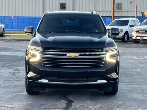 More photos of 2023 Chevrolet Suburban LT at Auto Boutique Texas, TX