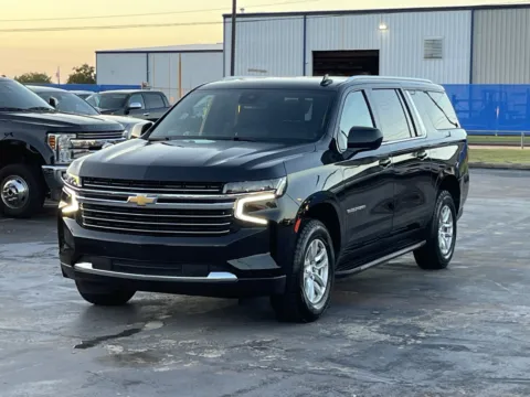 Photos of 2023 Chevrolet Suburban LT for sale in Alvin, TX at Auto Boutique Texas