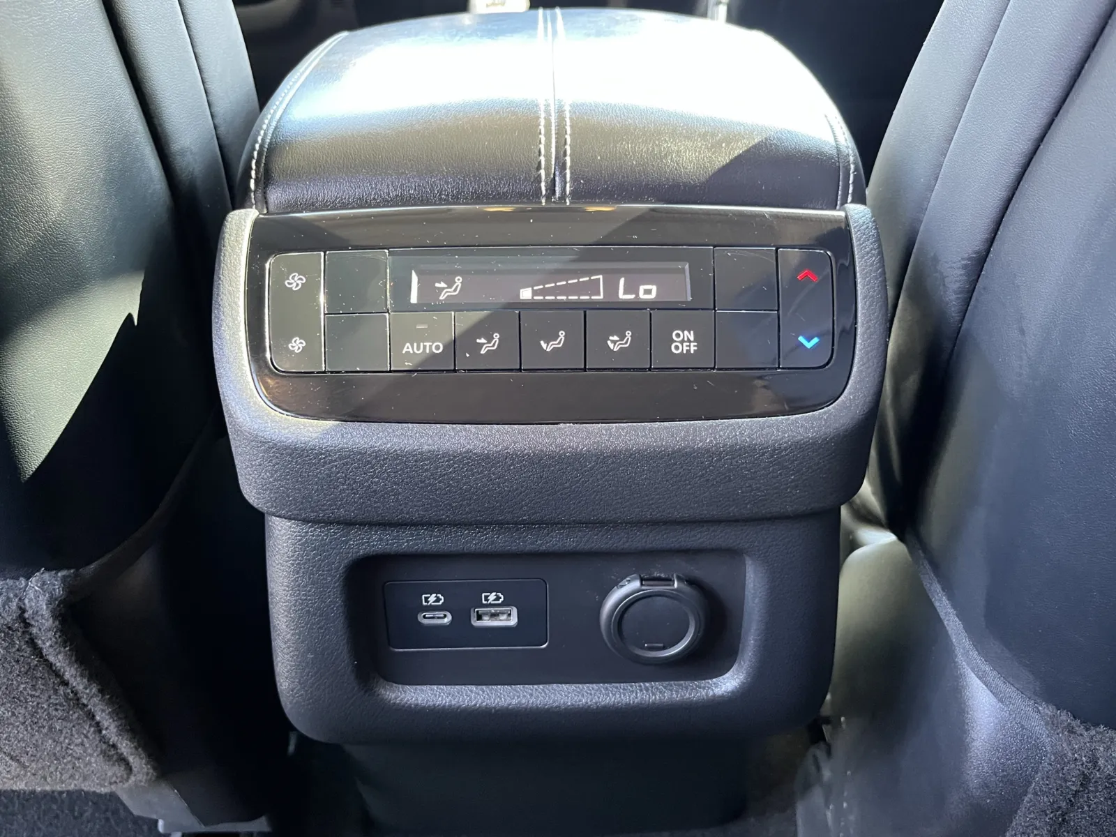 Infiniti QX60 photo 25