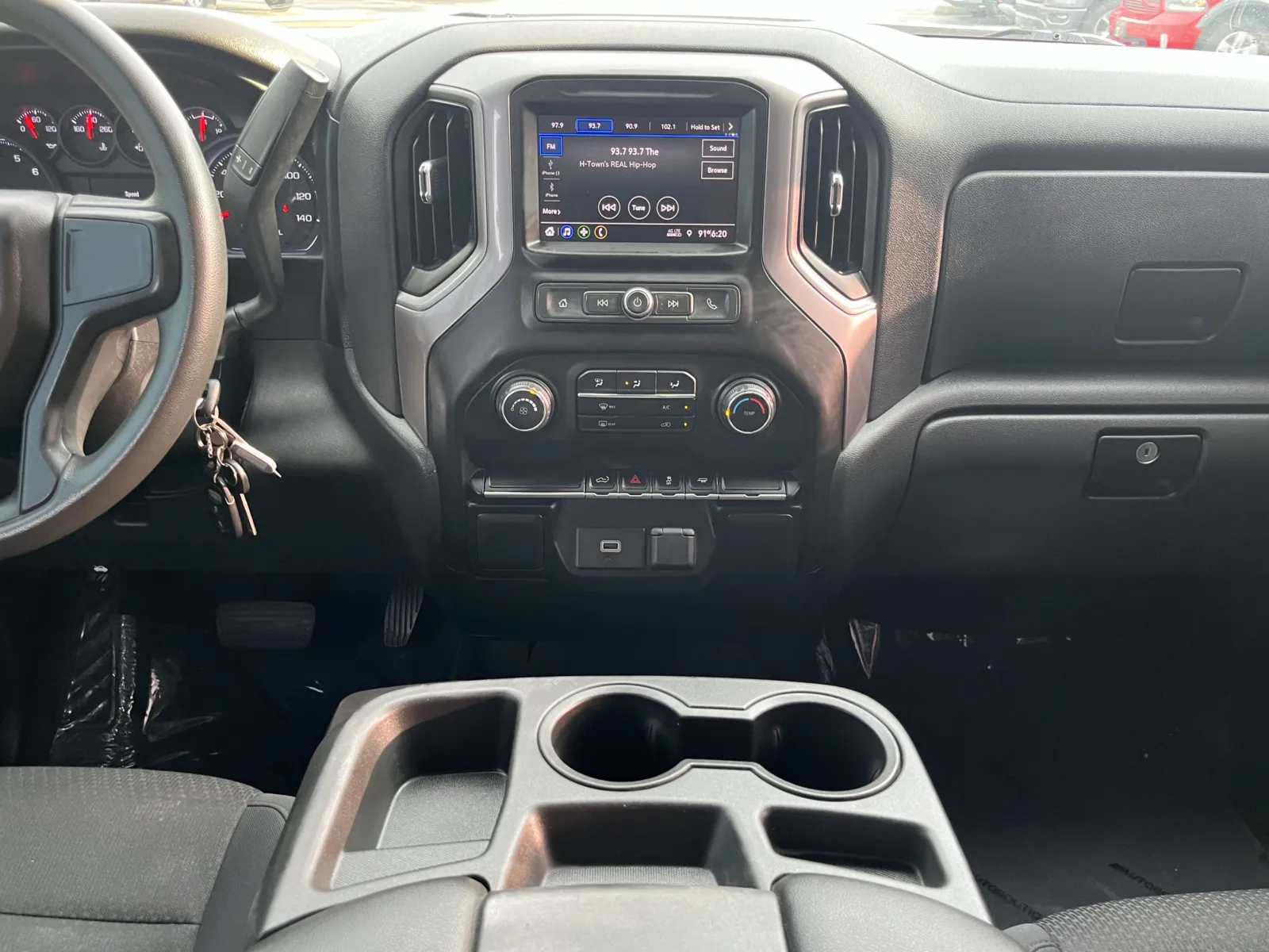 Chevrolet Silverado photo 20