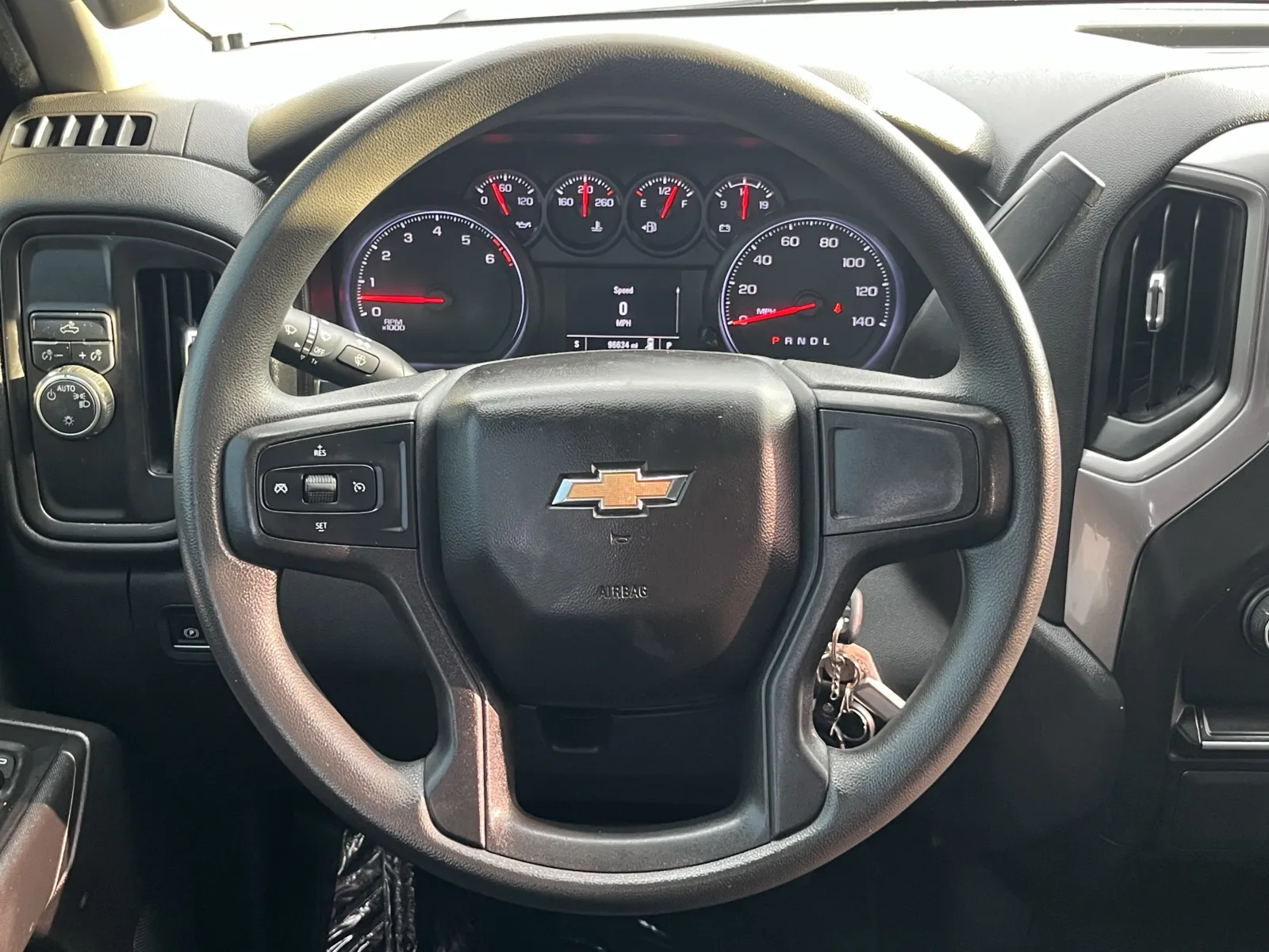 Chevrolet Silverado photo 15