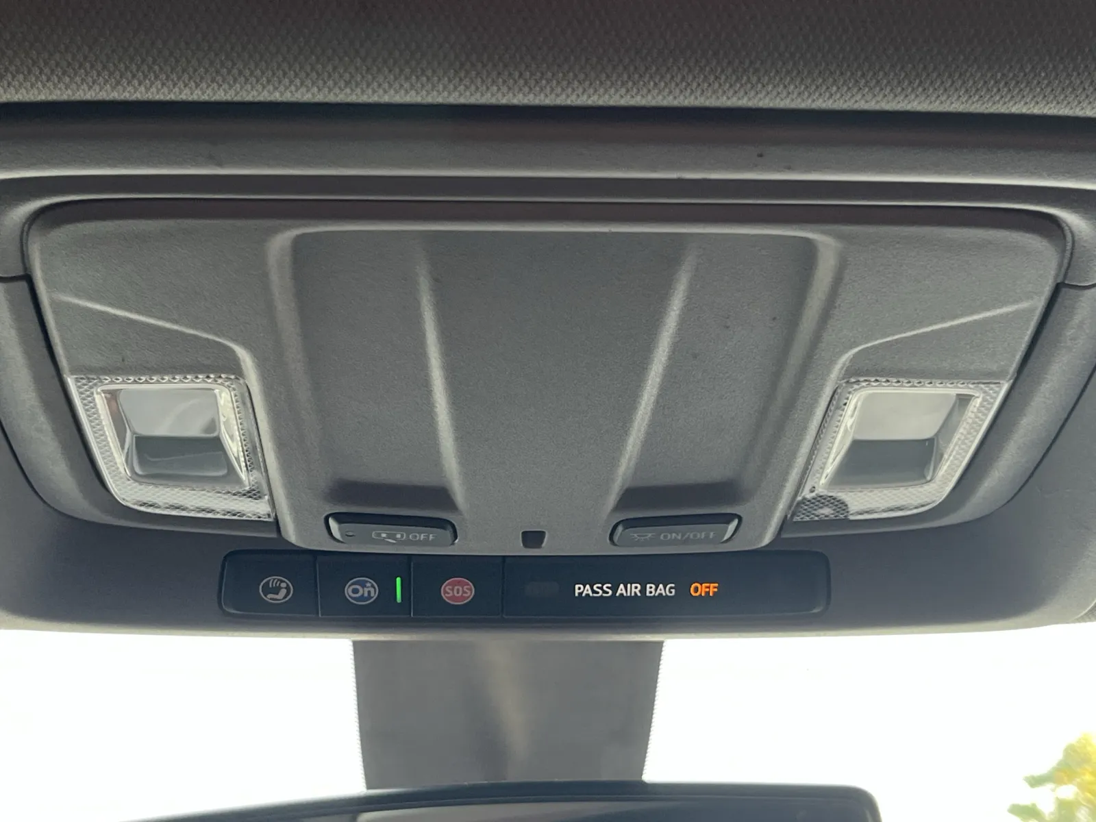 Chevrolet Silverado photo 19