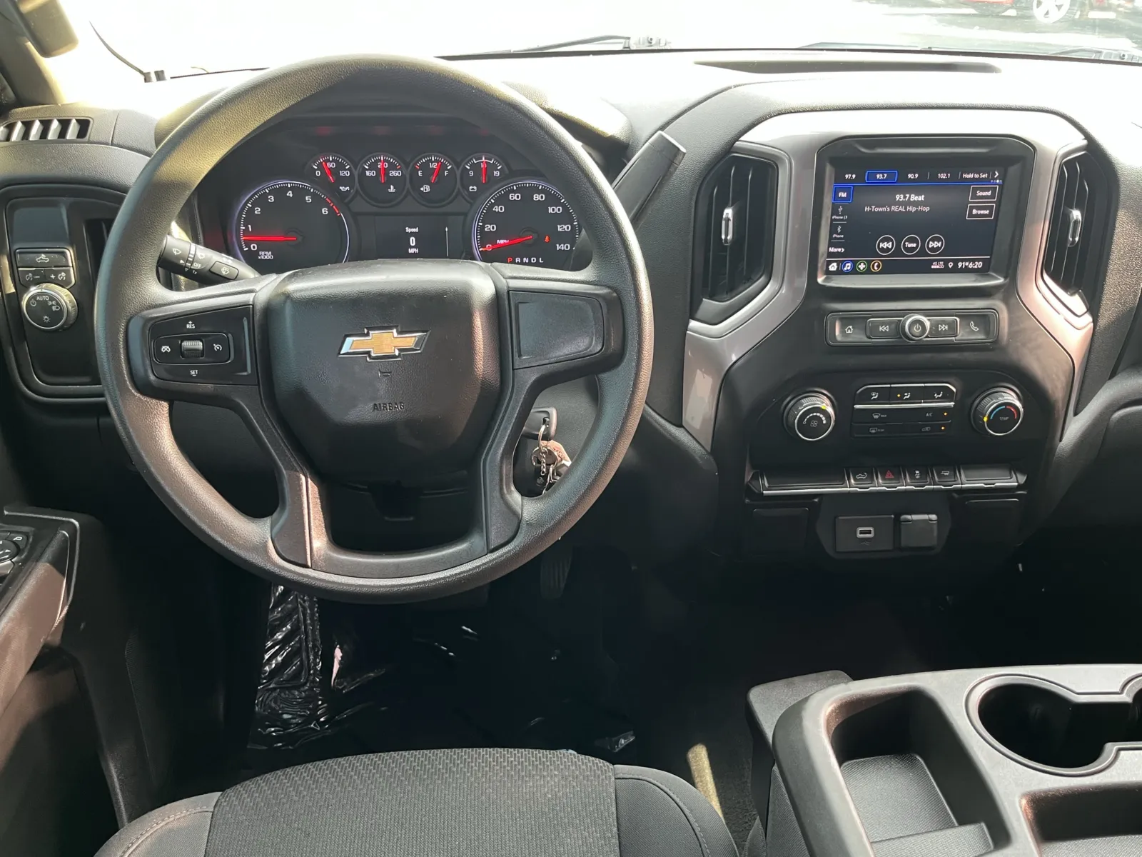 Chevrolet Silverado photo 14