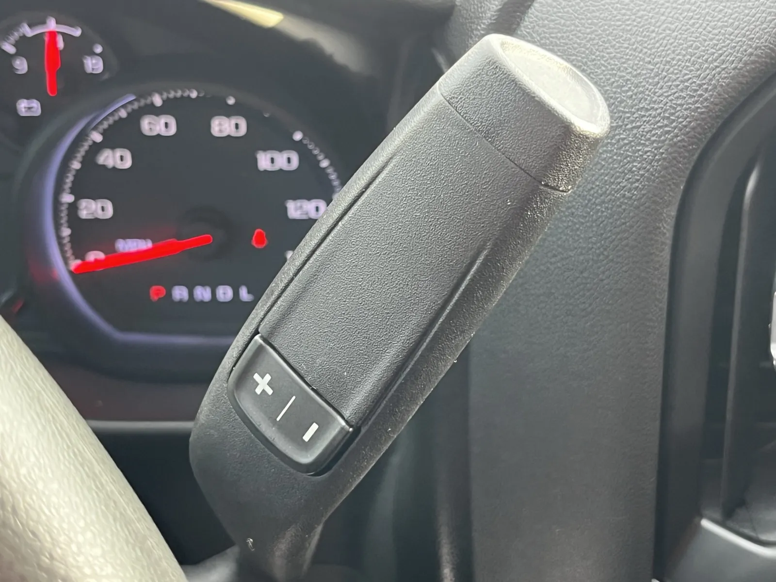 Chevrolet Silverado photo 18