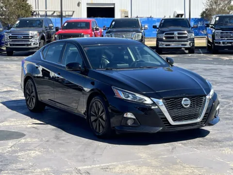 Another view of 2019 Nissan Altima 2.5 SL for sale in Alvin, TX at Auto Boutique Texas