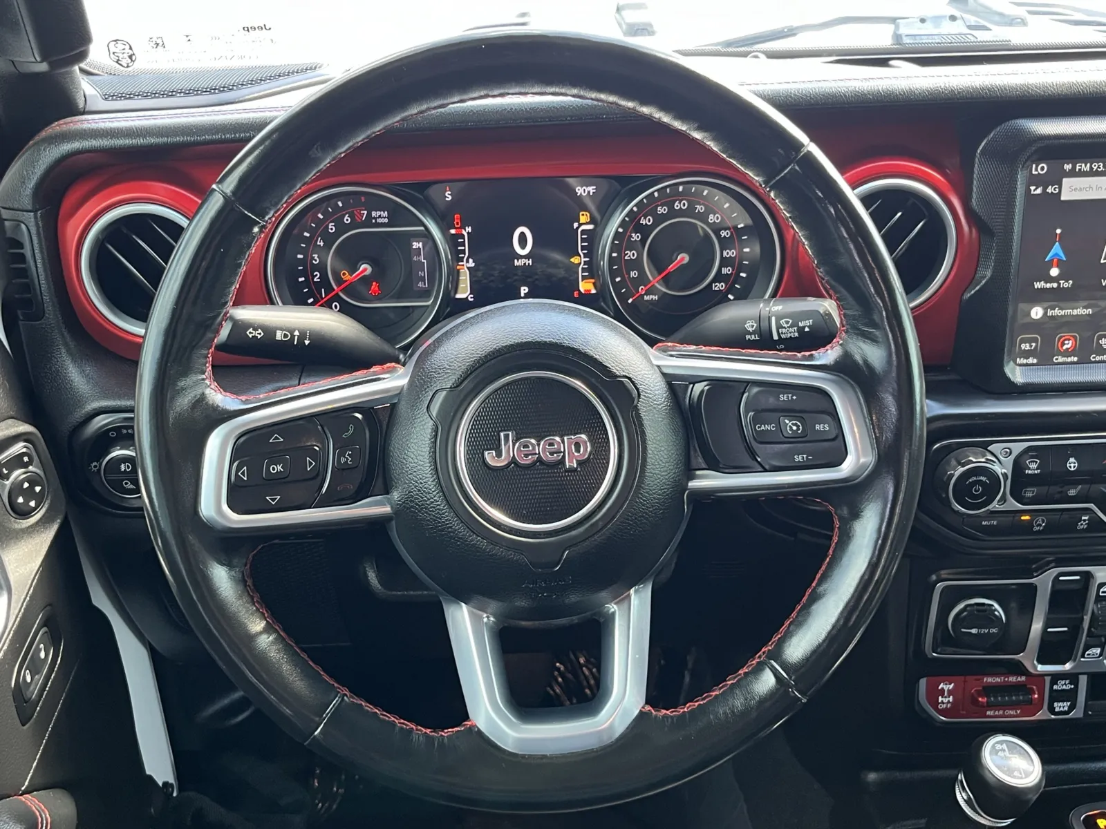 Jeep Gladiator photo 15