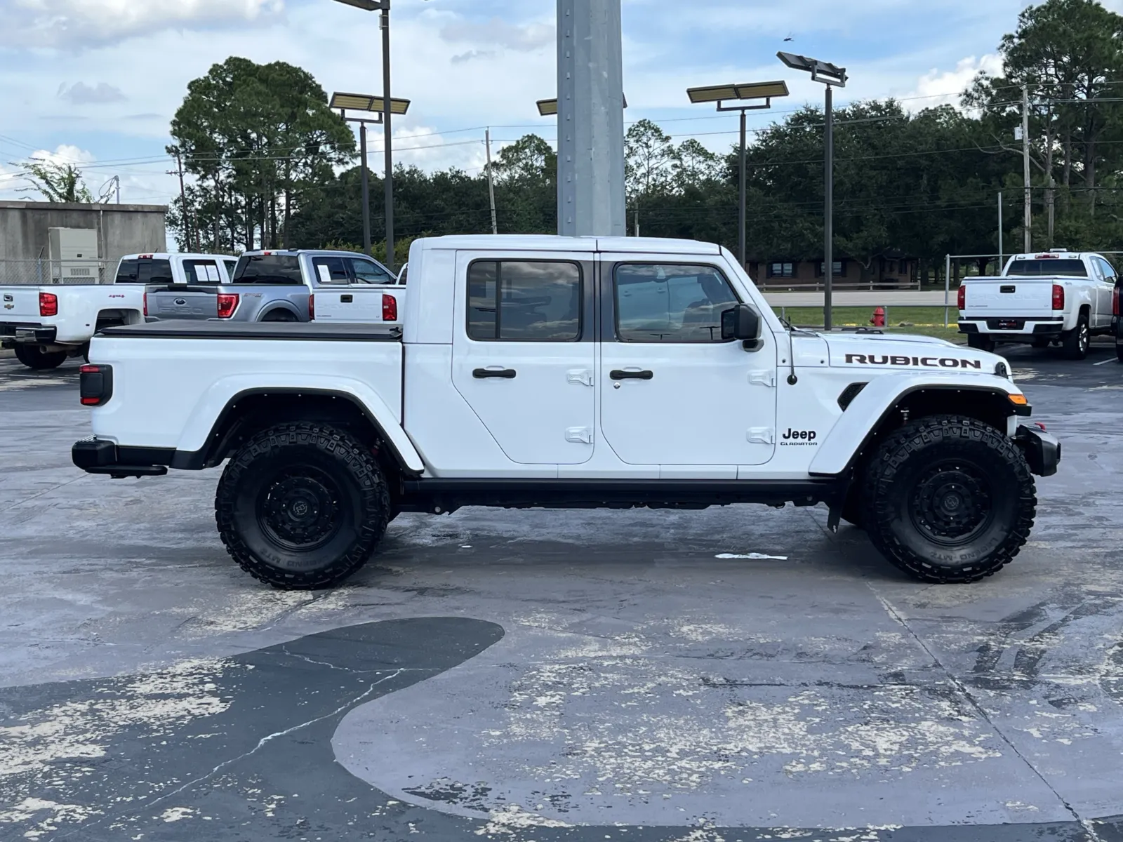 Jeep Gladiator photo 11