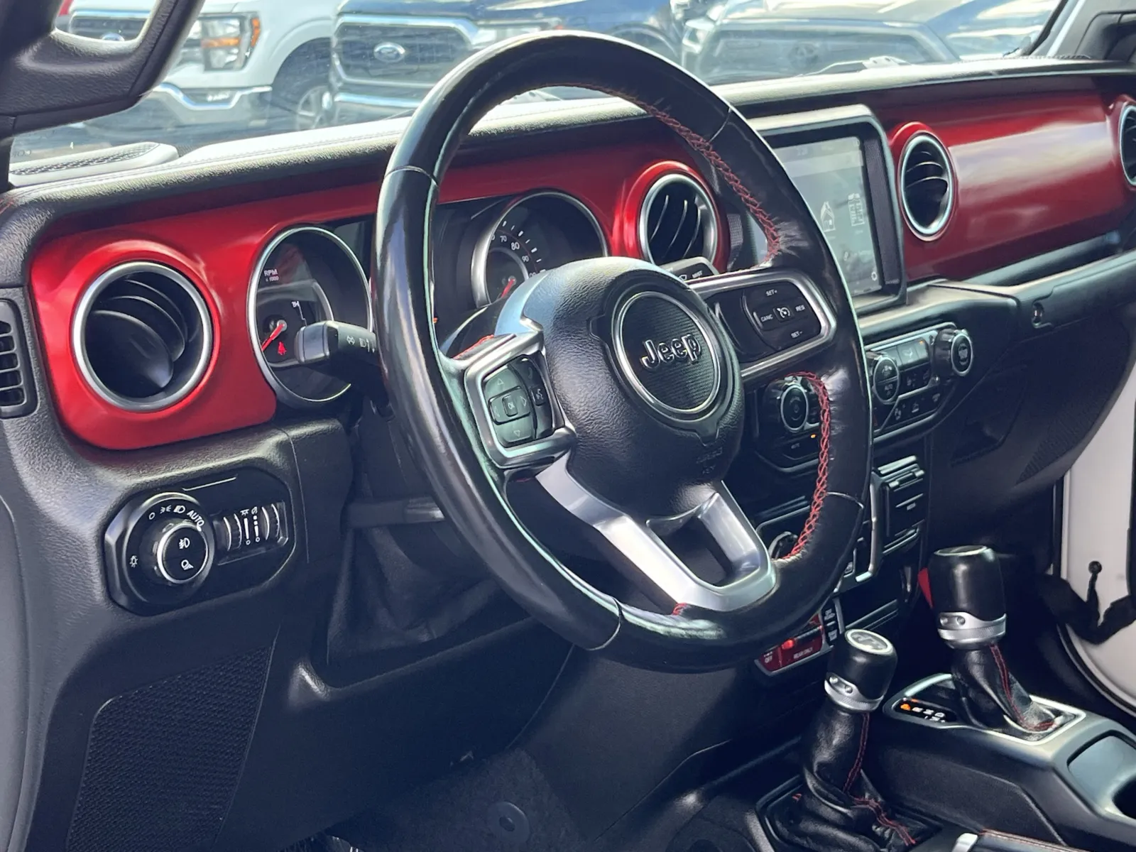 Jeep Gladiator photo 12