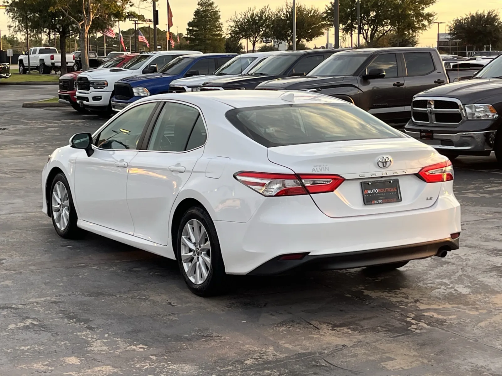 Toyota Camry photo 10
