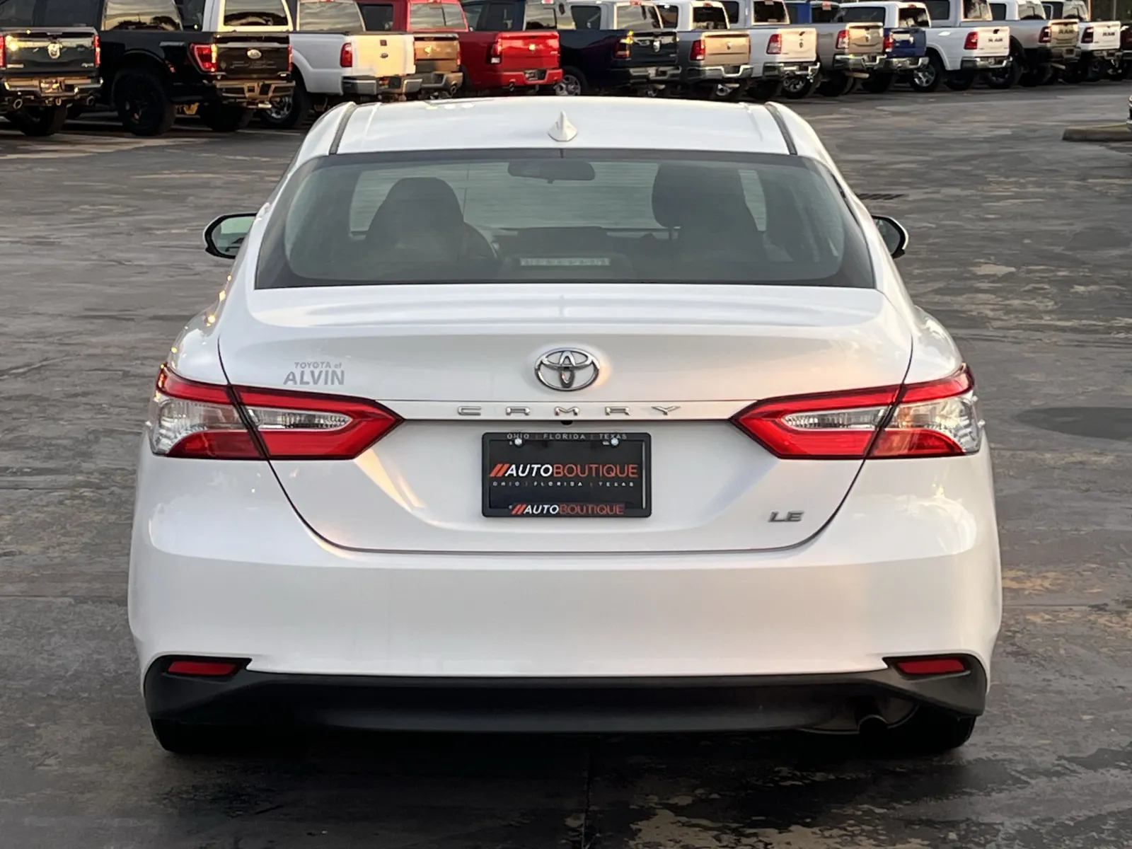 Toyota Camry photo 8
