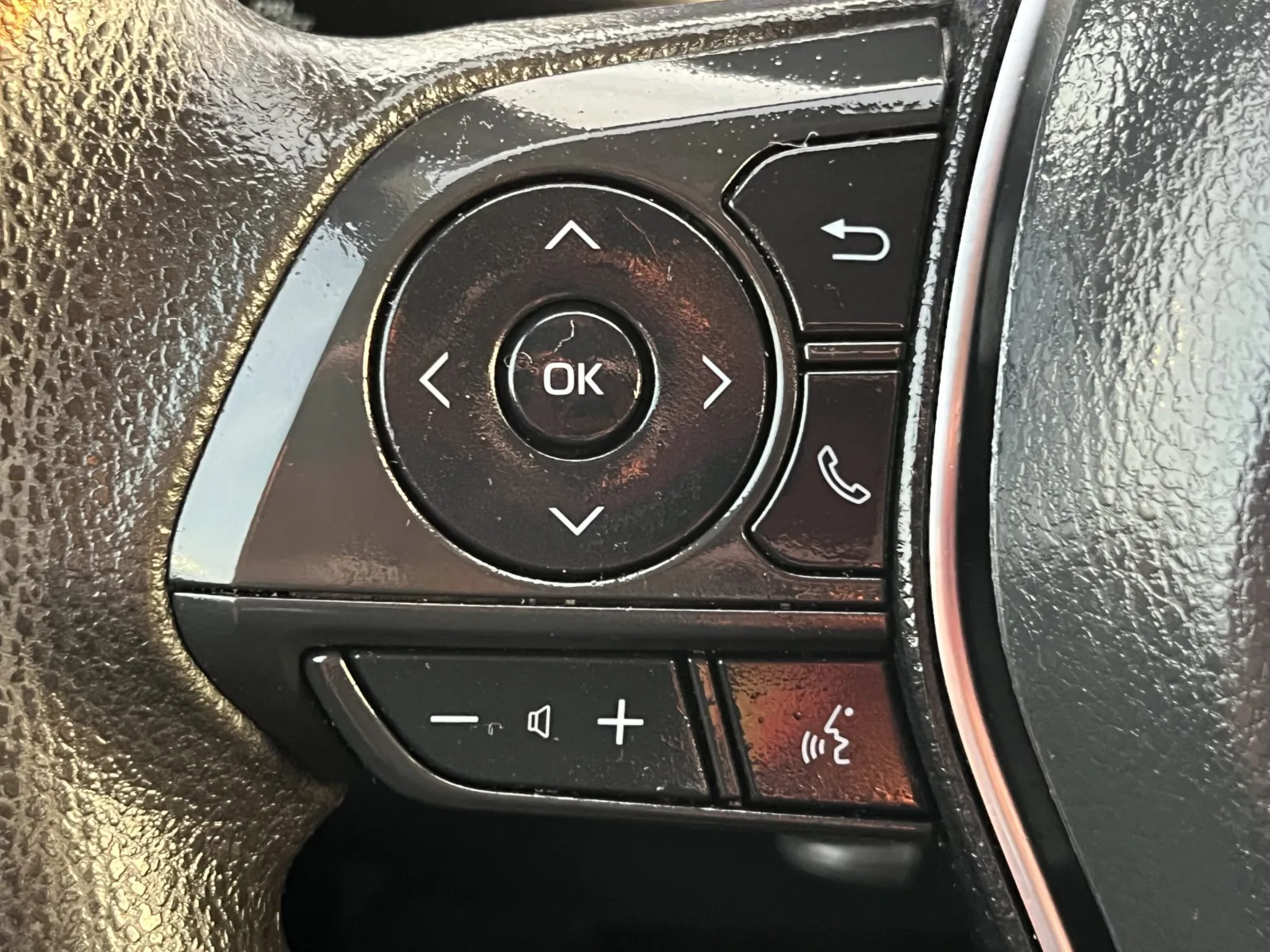 Toyota Camry photo 16