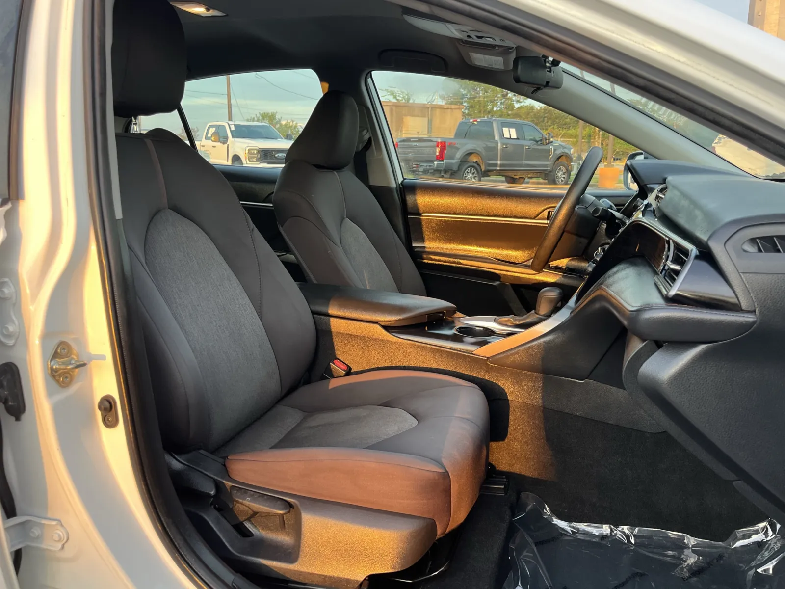 Toyota Camry photo 25