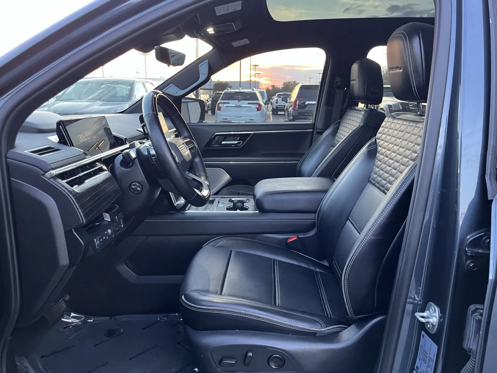 GMC Sierra photo 26