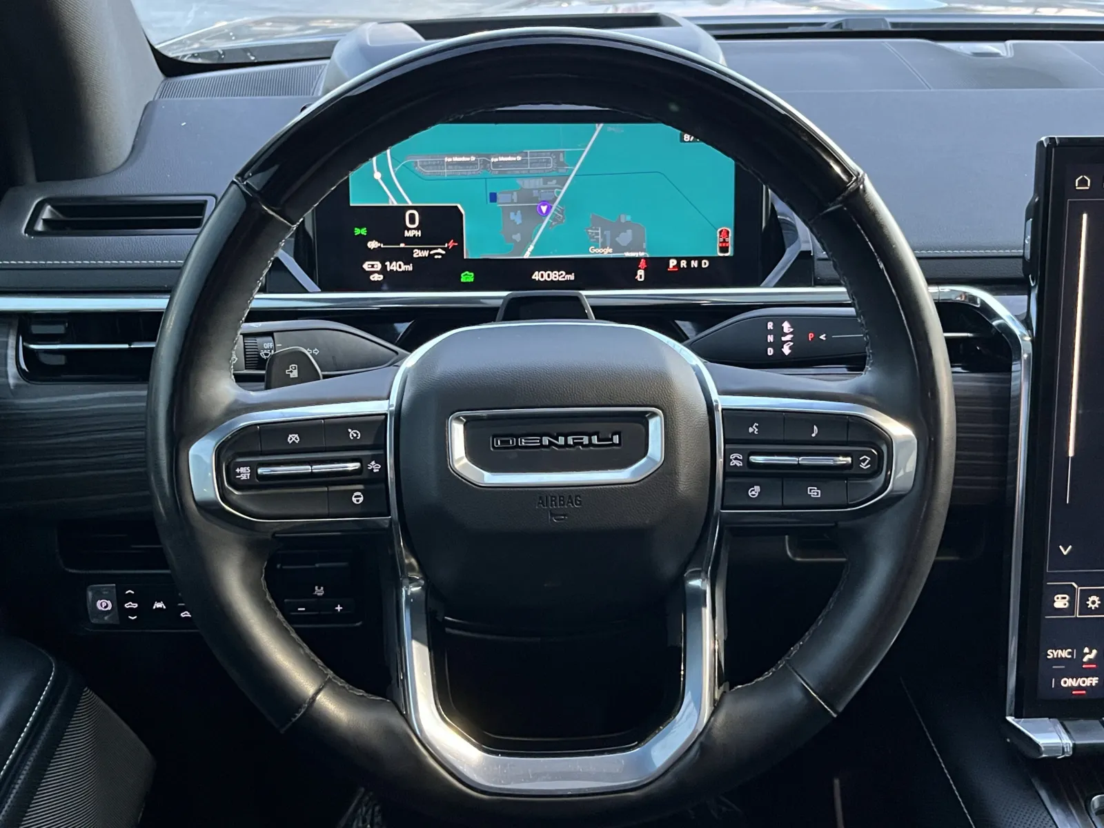 GMC Sierra photo 17