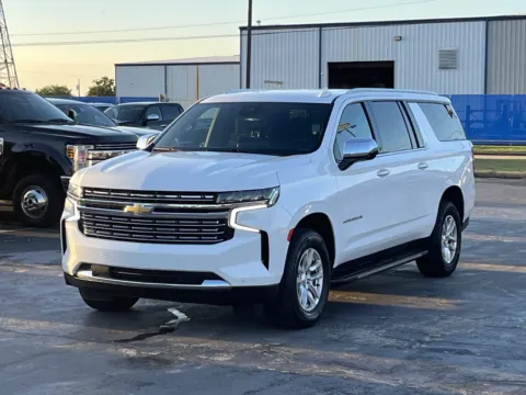 Photos of 2023 Chevrolet Suburban Premier for sale in Alvin, TX at Auto Boutique Texas