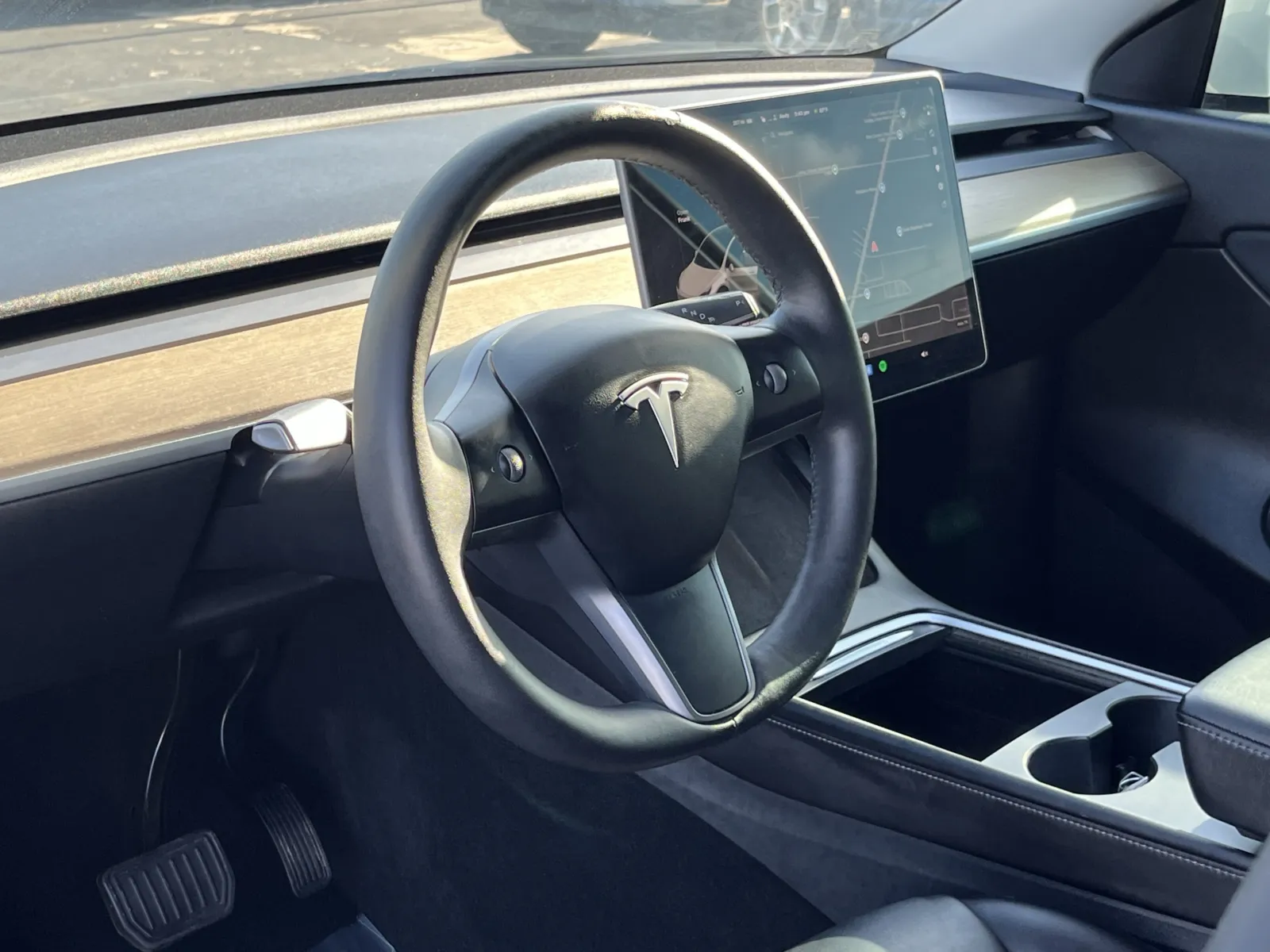 Tesla Model Y photo 13