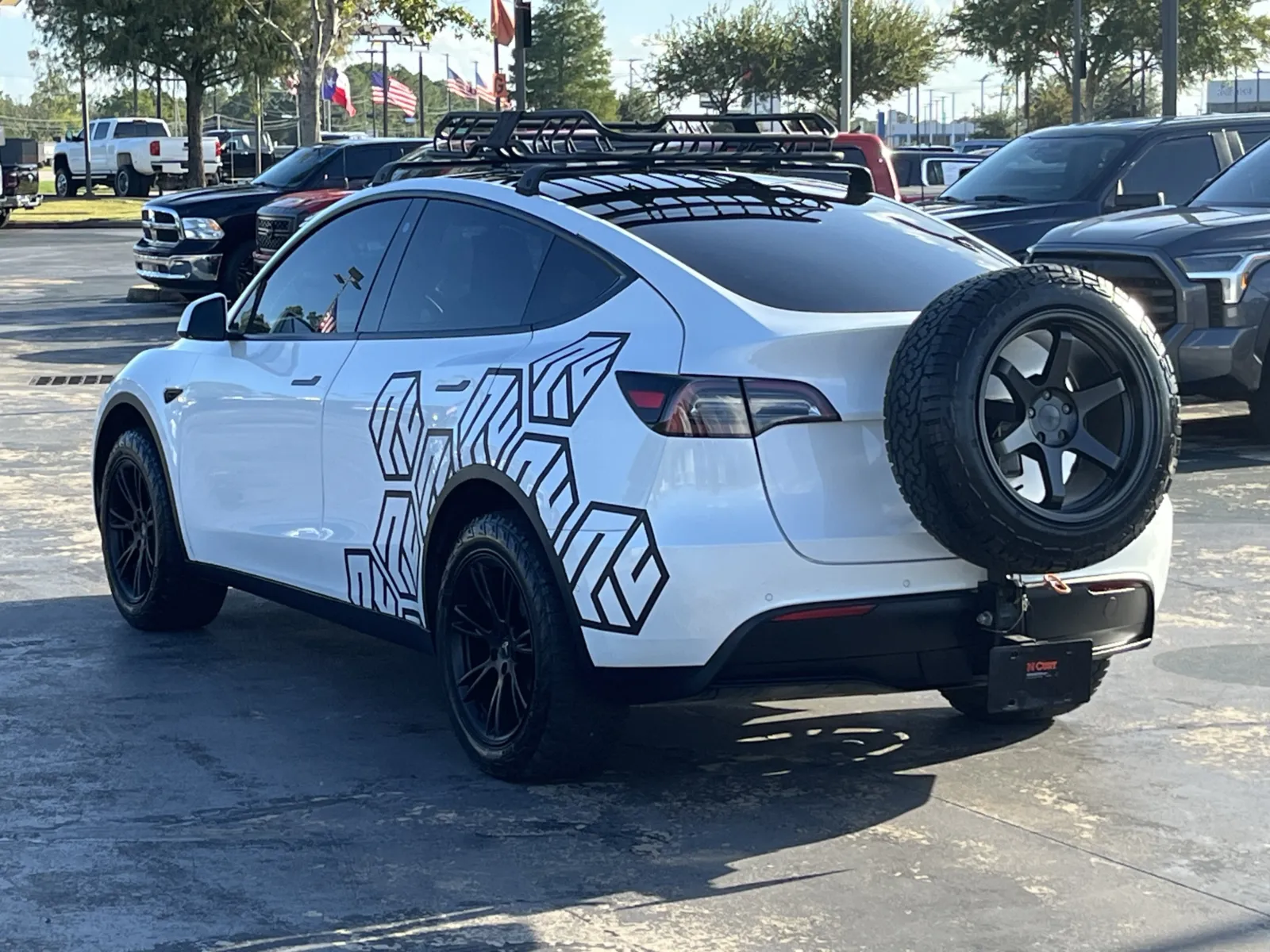 Tesla Model Y photo 10