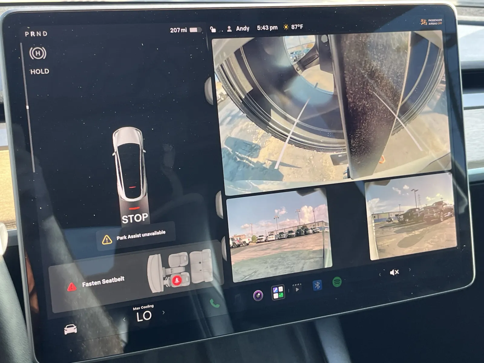 Tesla Model Y photo 5