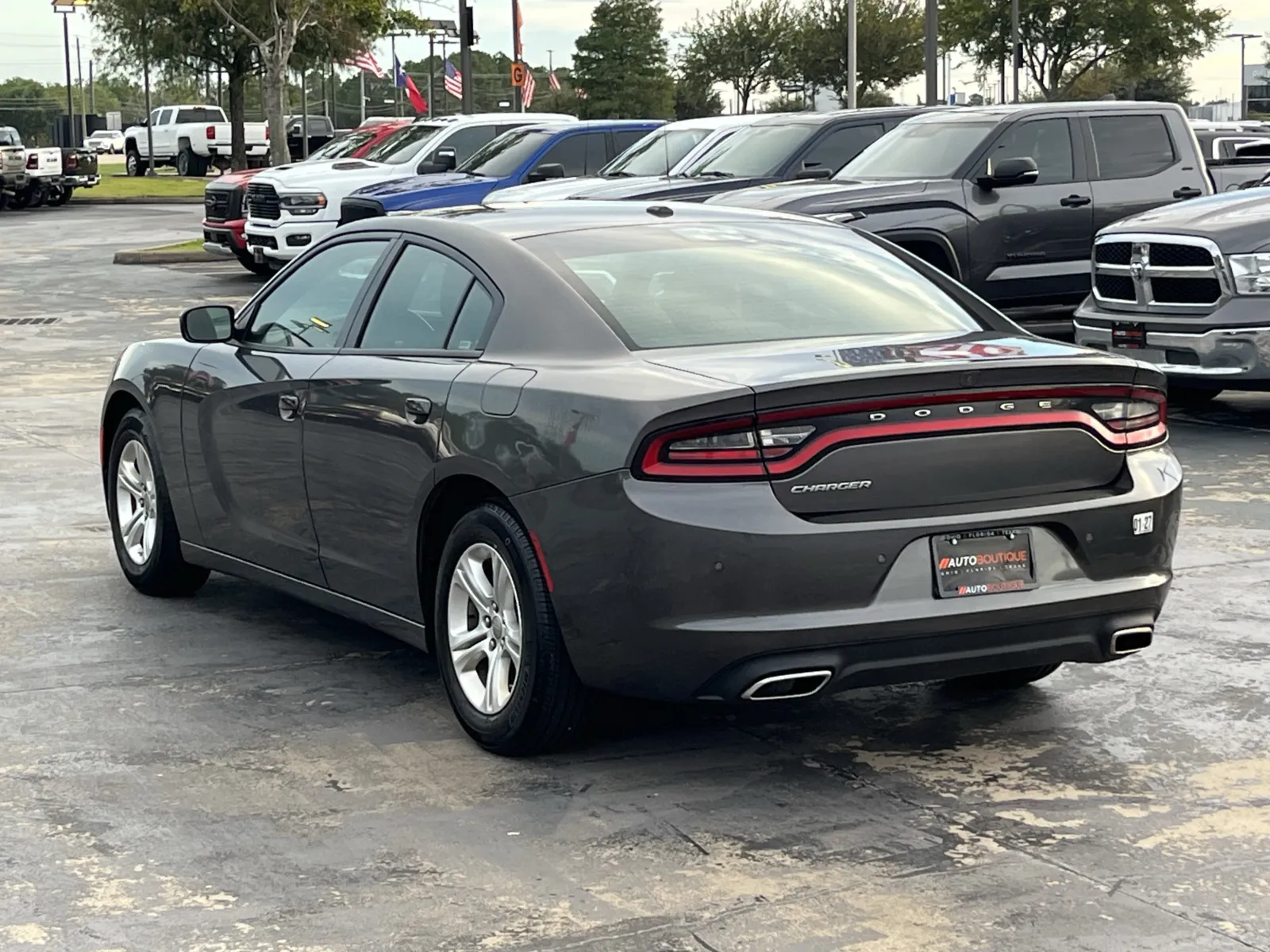 Dodge Charger photo 9