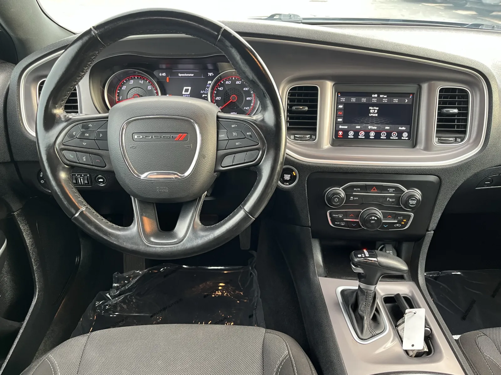 Dodge Charger photo 14