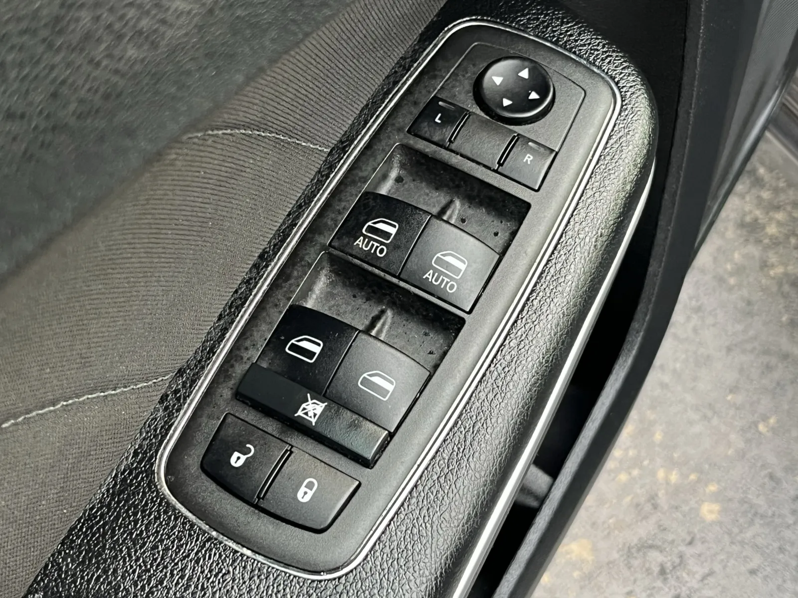 Dodge Charger photo 21