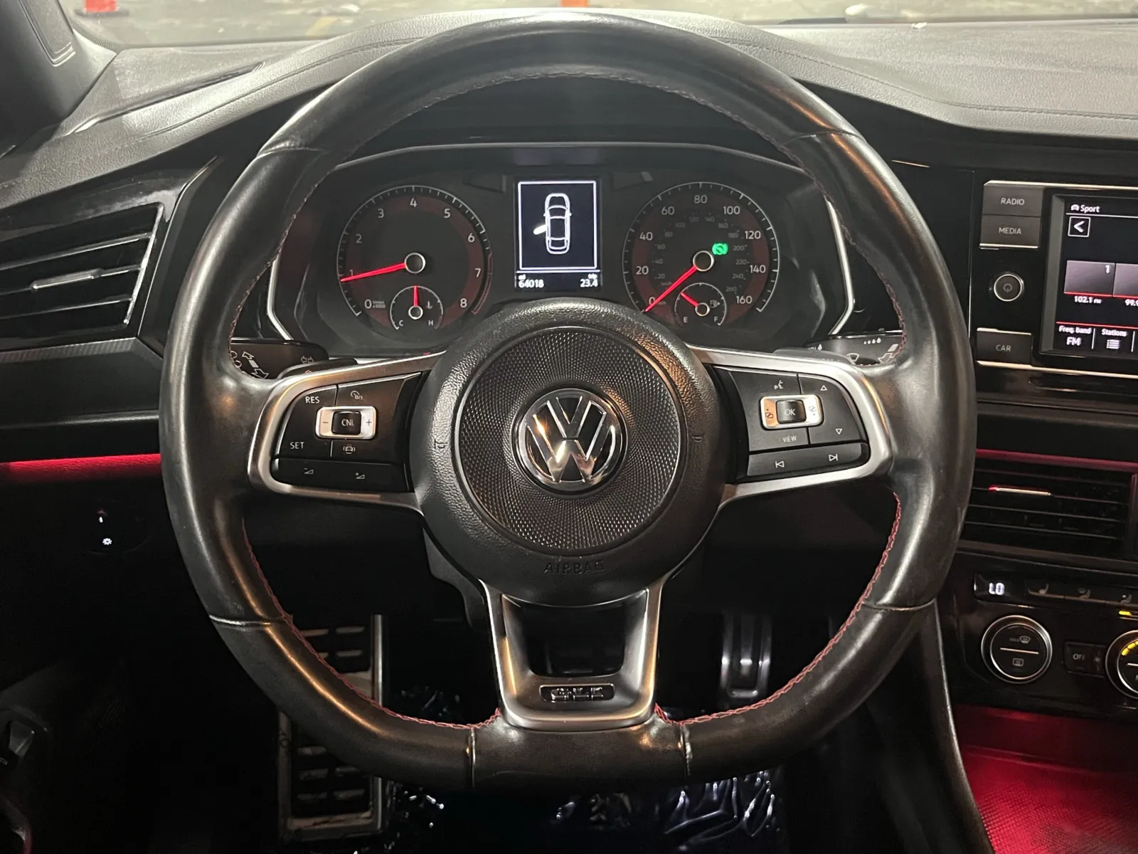 Volkswagen Jetta GLI photo 17