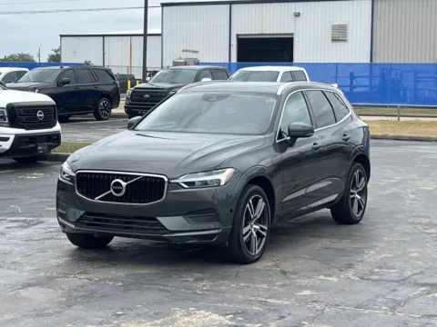 Photos of 2019 Volvo XC60 Momentum for sale in Alvin, TX at Auto Boutique Texas