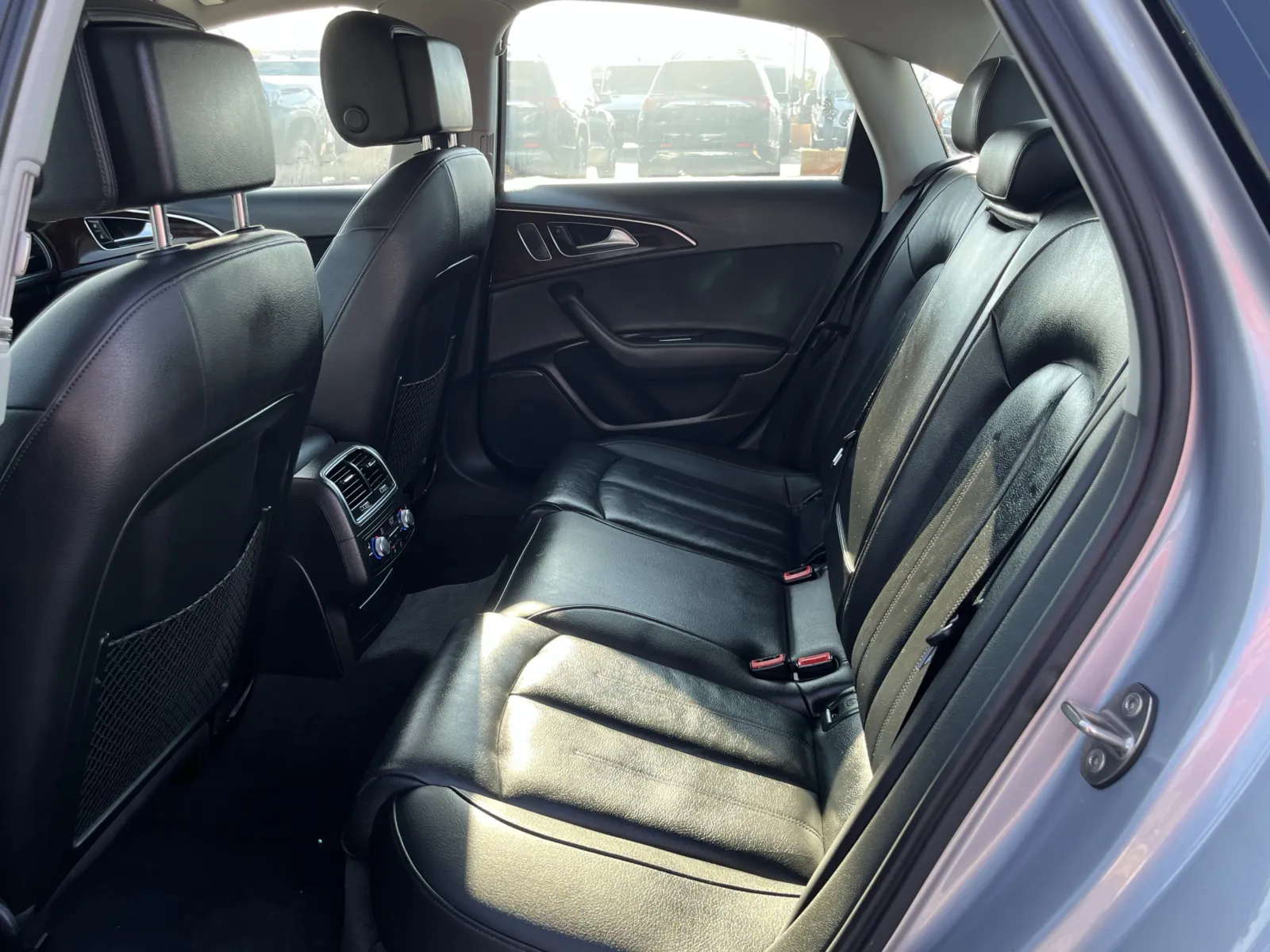 Audi A6 photo 30