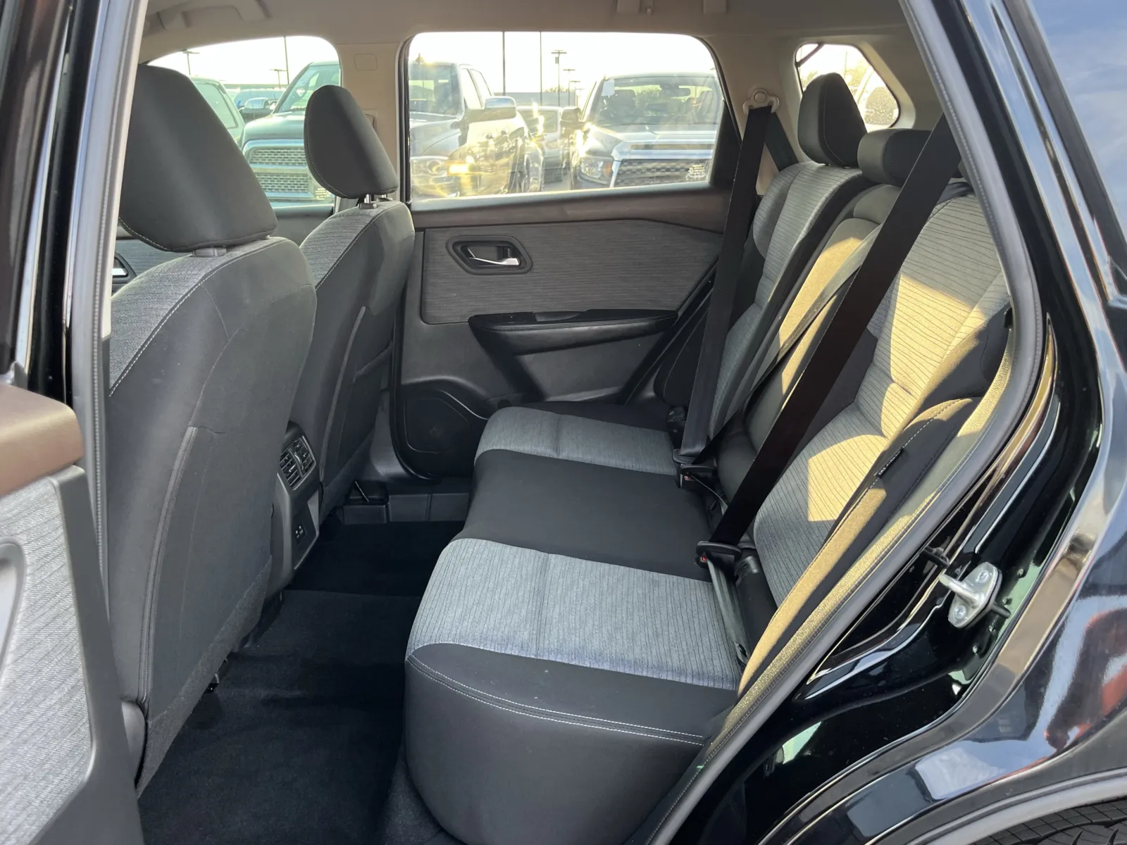 Nissan Rogue photo 28
