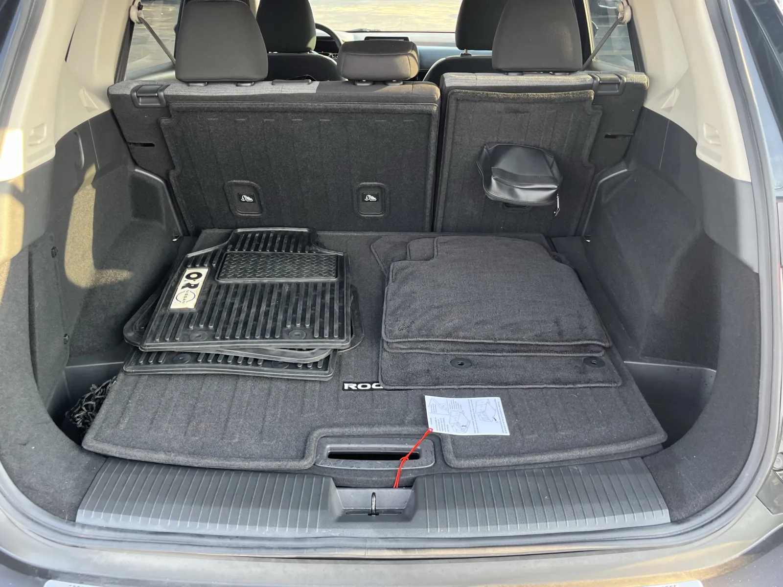 Nissan Rogue photo 12