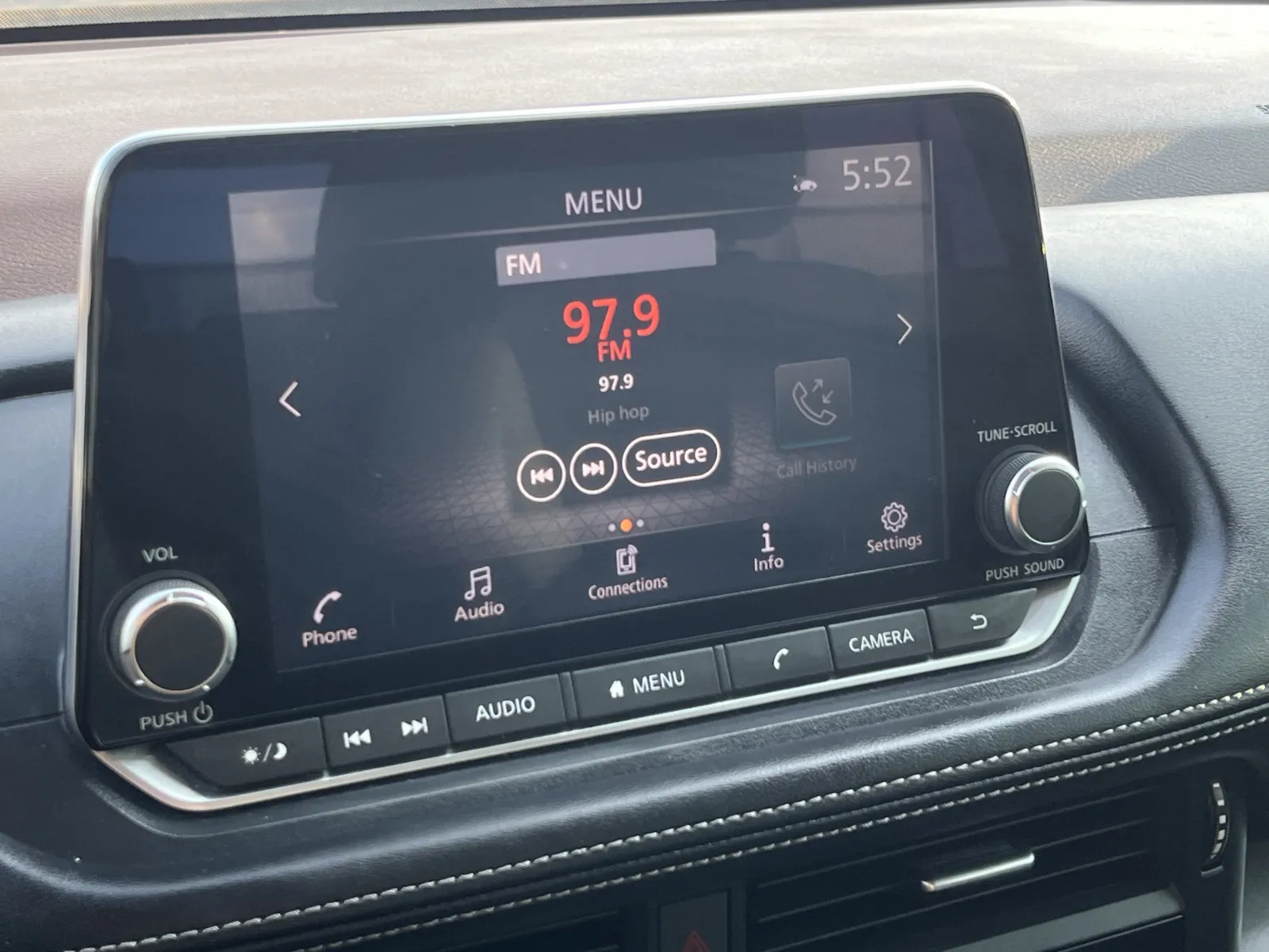 Nissan Rogue photo 6