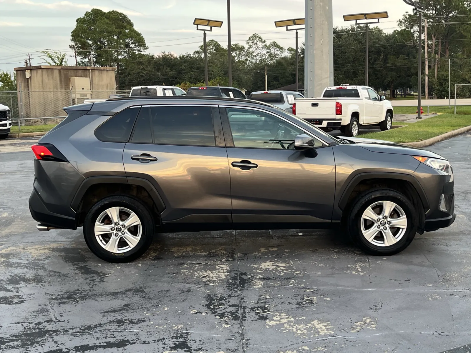 Toyota RAV4 photo 10
