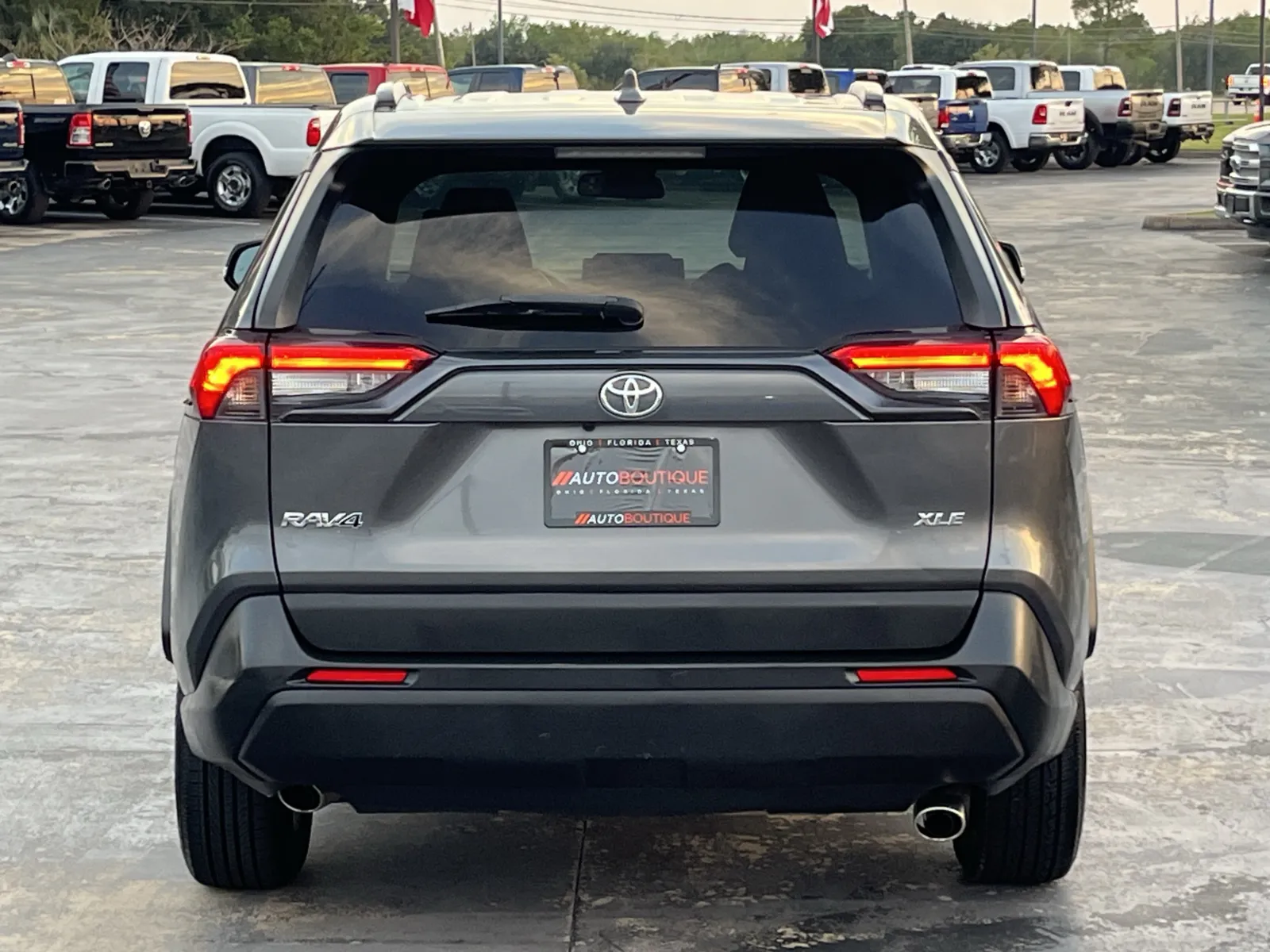Toyota RAV4 photo 7