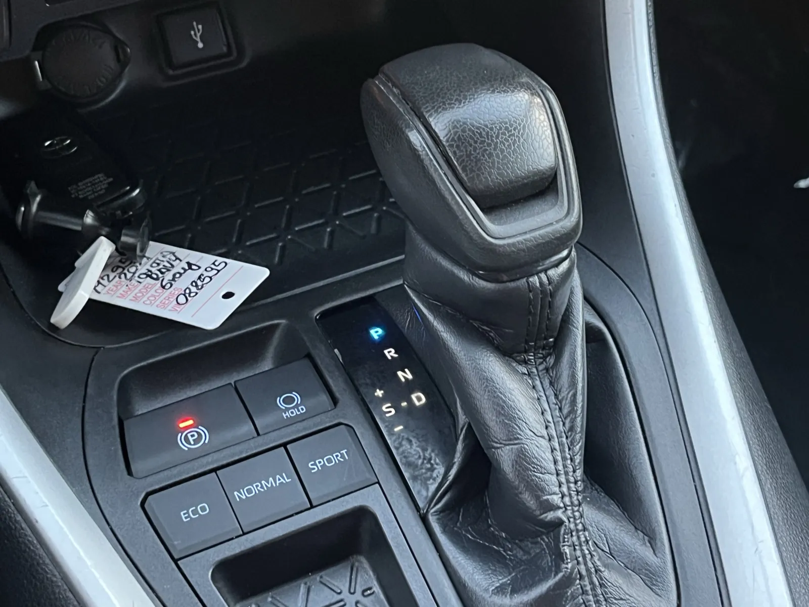 Toyota RAV4 photo 21
