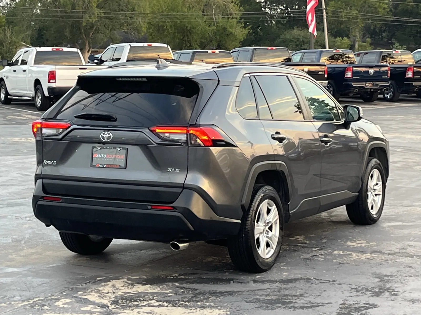 Toyota RAV4 photo 9