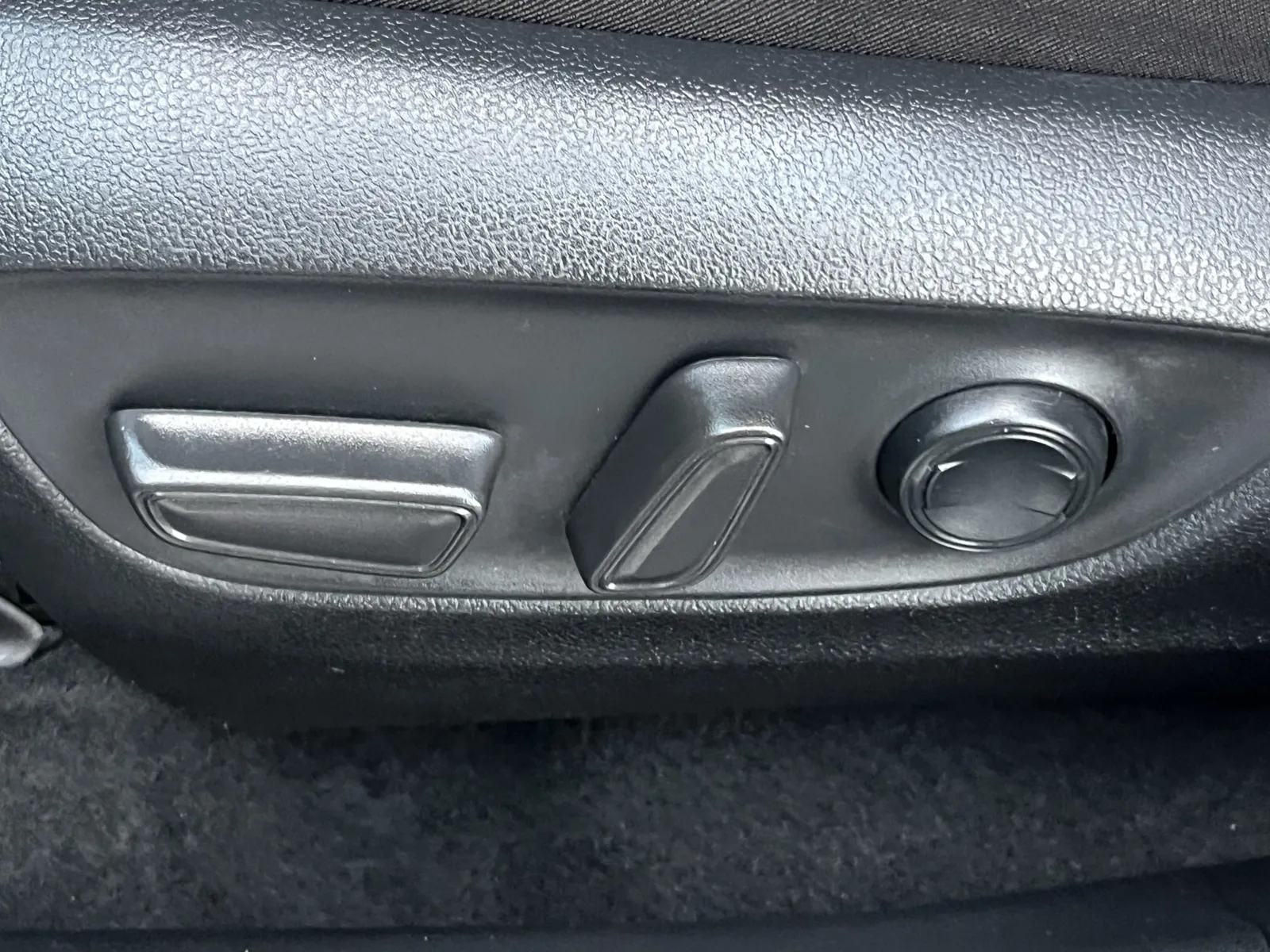 Toyota RAV4 photo 25