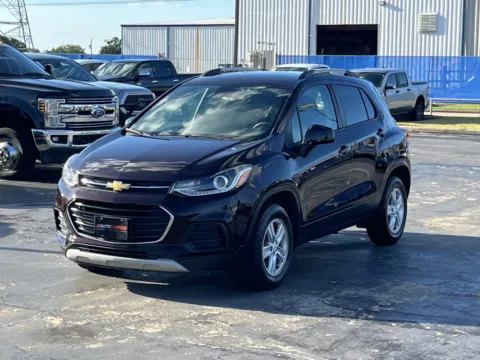 Photos of 2021 Chevrolet Trax LT for sale in Alvin, TX at Auto Boutique Texas