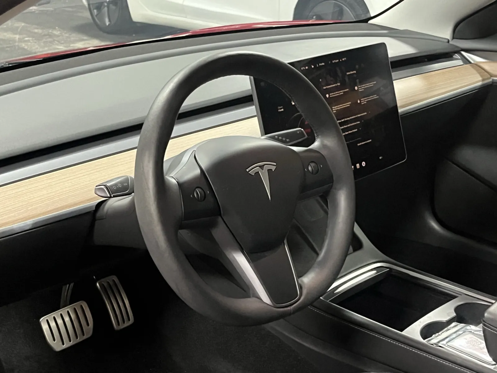 Tesla Model 3 photo 16
