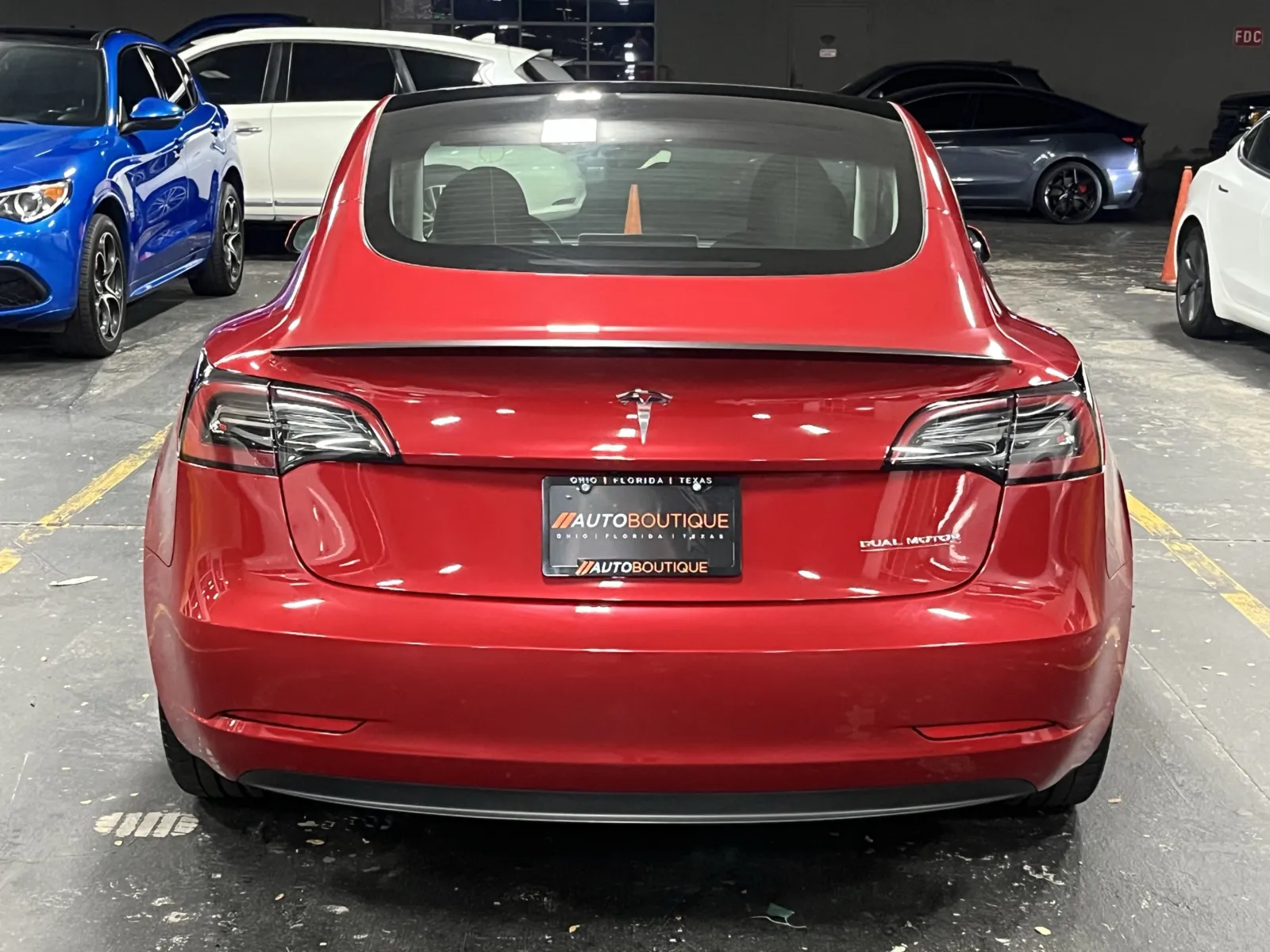Tesla Model 3 photo 8