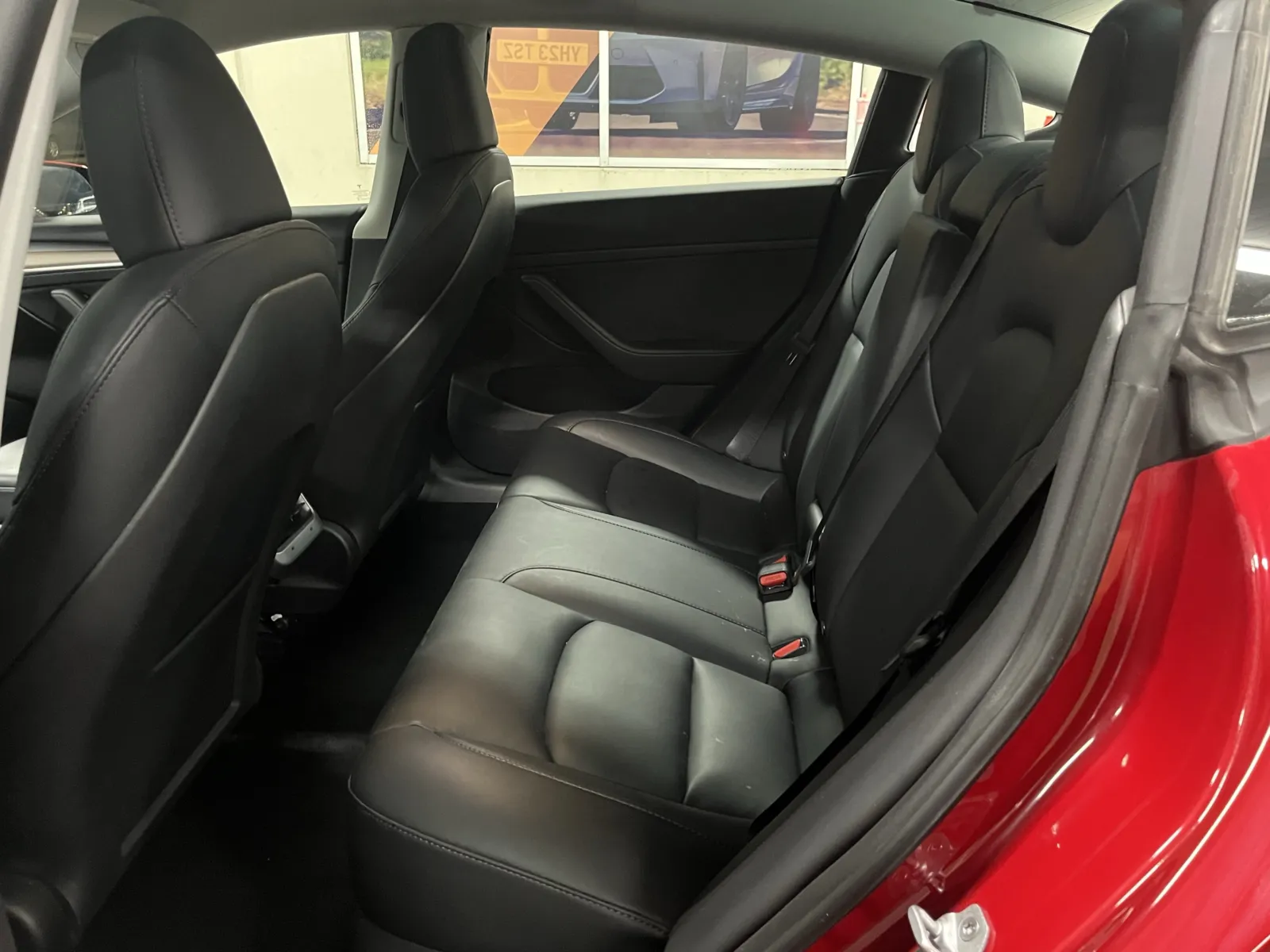 Tesla Model 3 photo 29