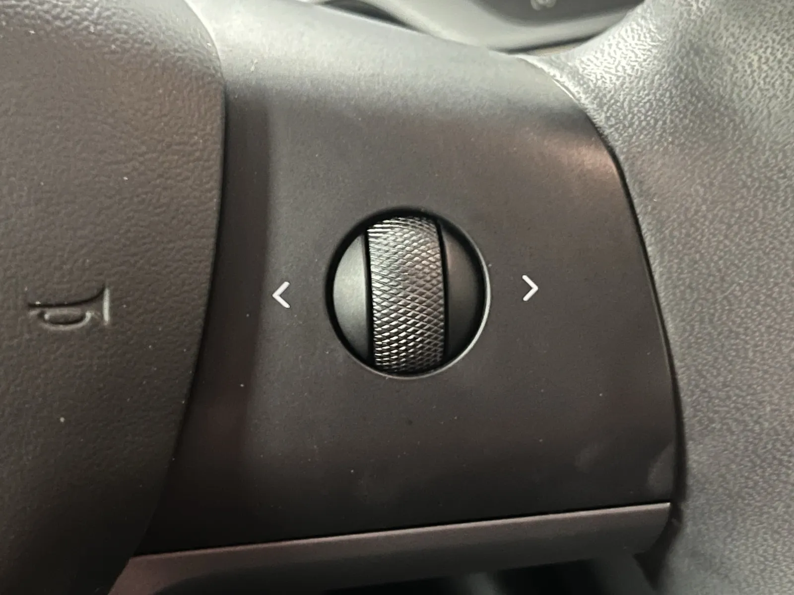 Tesla Model 3 photo 21
