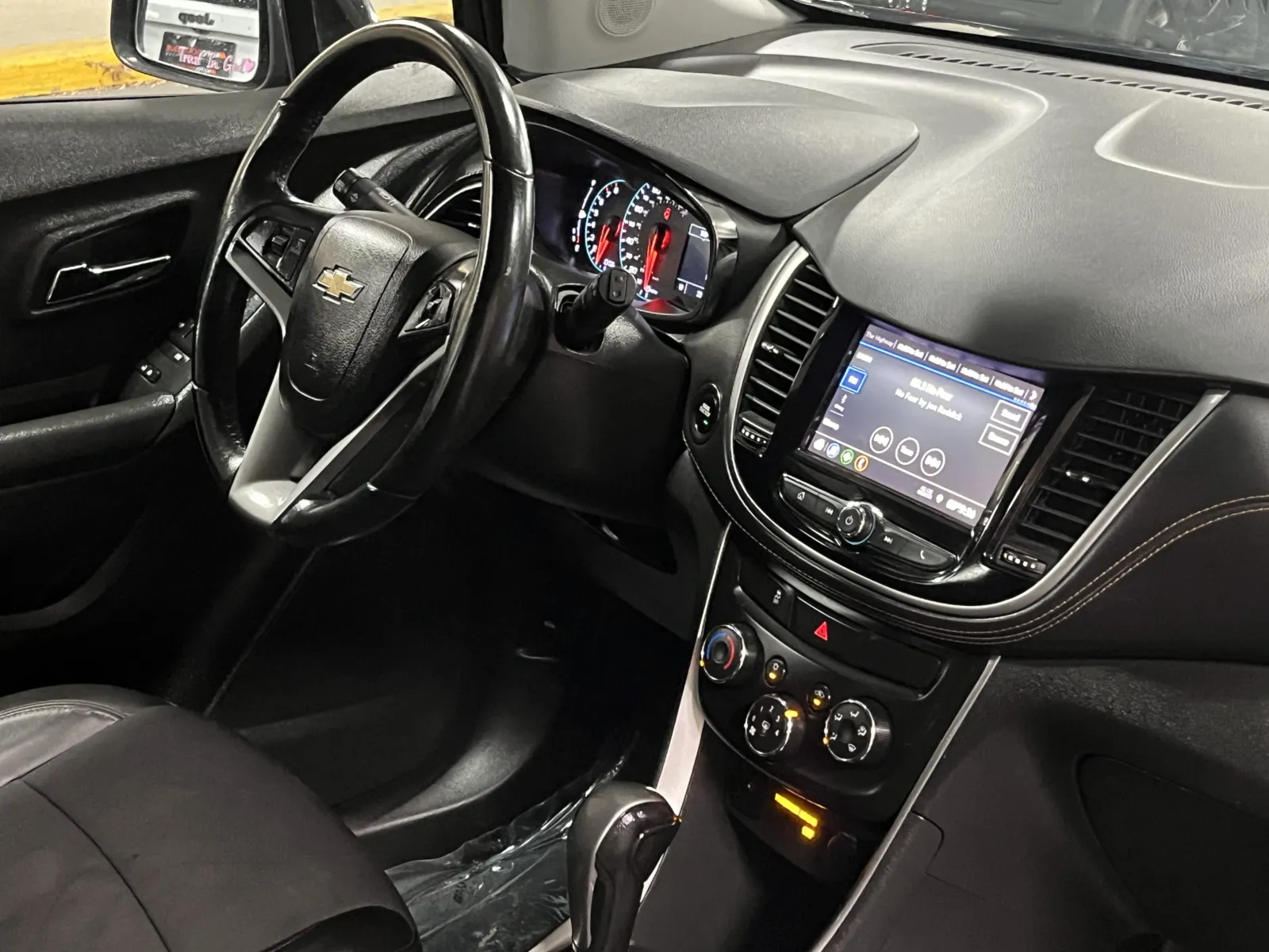 Chevrolet Trax photo 13