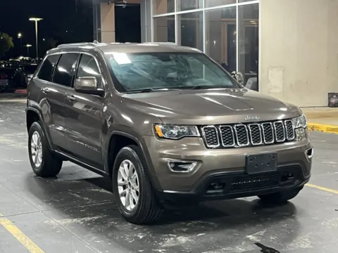 Photos of 2021 Jeep Grand Cherokee Laredo E for sale in Alvin, TX at Auto Boutique Texas